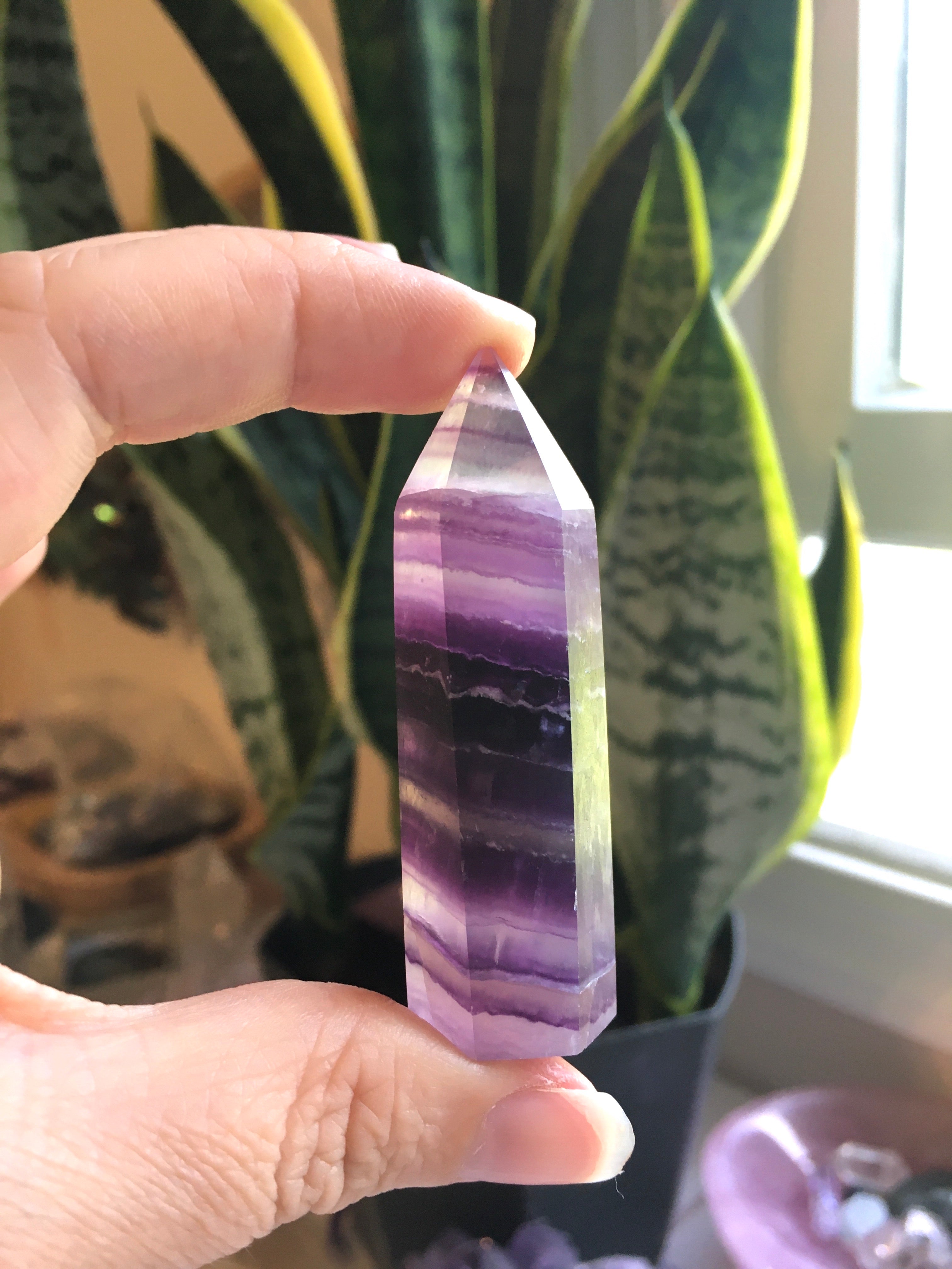 Natural Purple Fluorite Mini Tower - Healing Crystal for Meditation, Reiki & Energy Balancing - Perfect for Home Decor, Office Desk & Spiritual Practices
