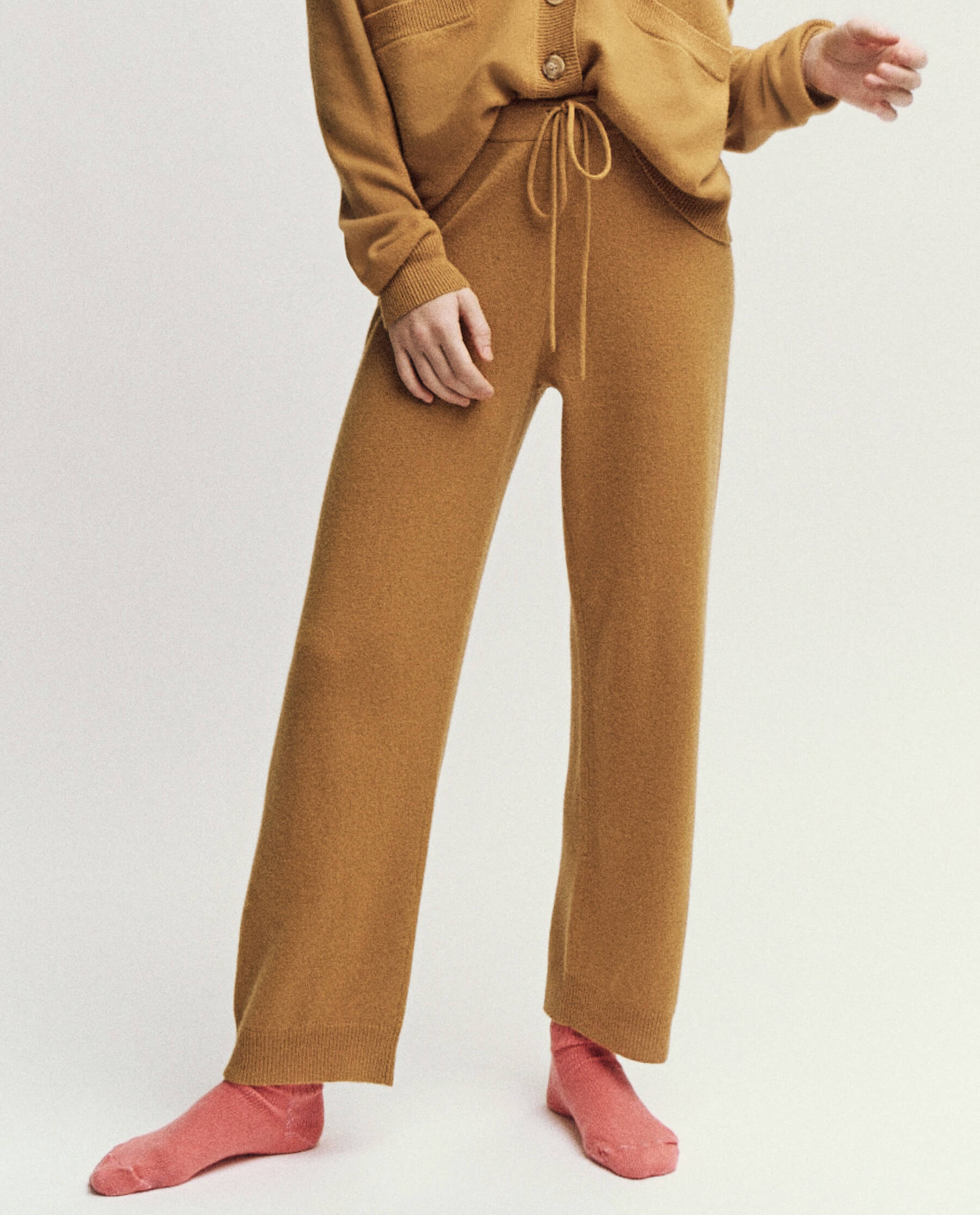 Marigold Lantern Pants - Stylish & Comfortable Women's Casual Trousers for Outdoor Adventures & Everyday Wear