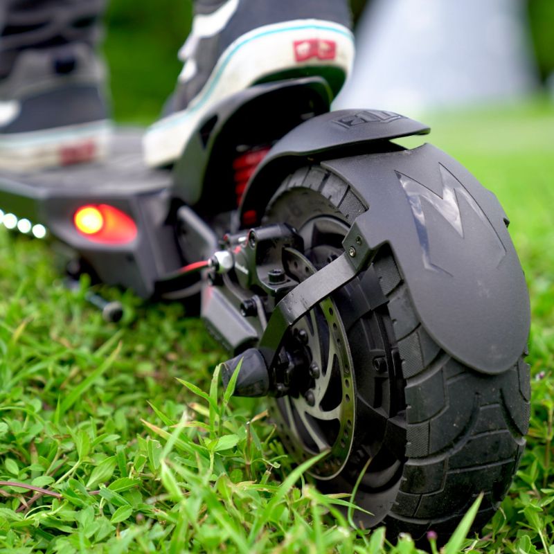 Kaabo MANTIS V2 Fluid Edition Electric Scooter - Open Box & Refurbished - Perfect for Urban Commuting & Last-Mile Transportation