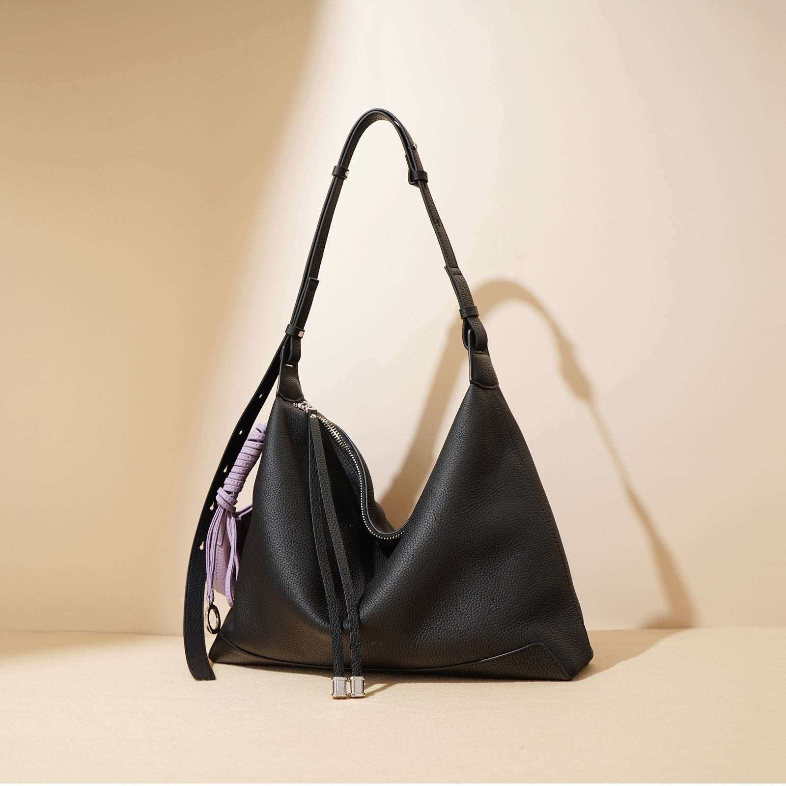 Stylish Urban Chic Carryall Tote Bag for Women - Fashionable Large Capacity Handbag for Work, Travel & Shopping - Waterproof Durable Shoulder Bag with Pockets