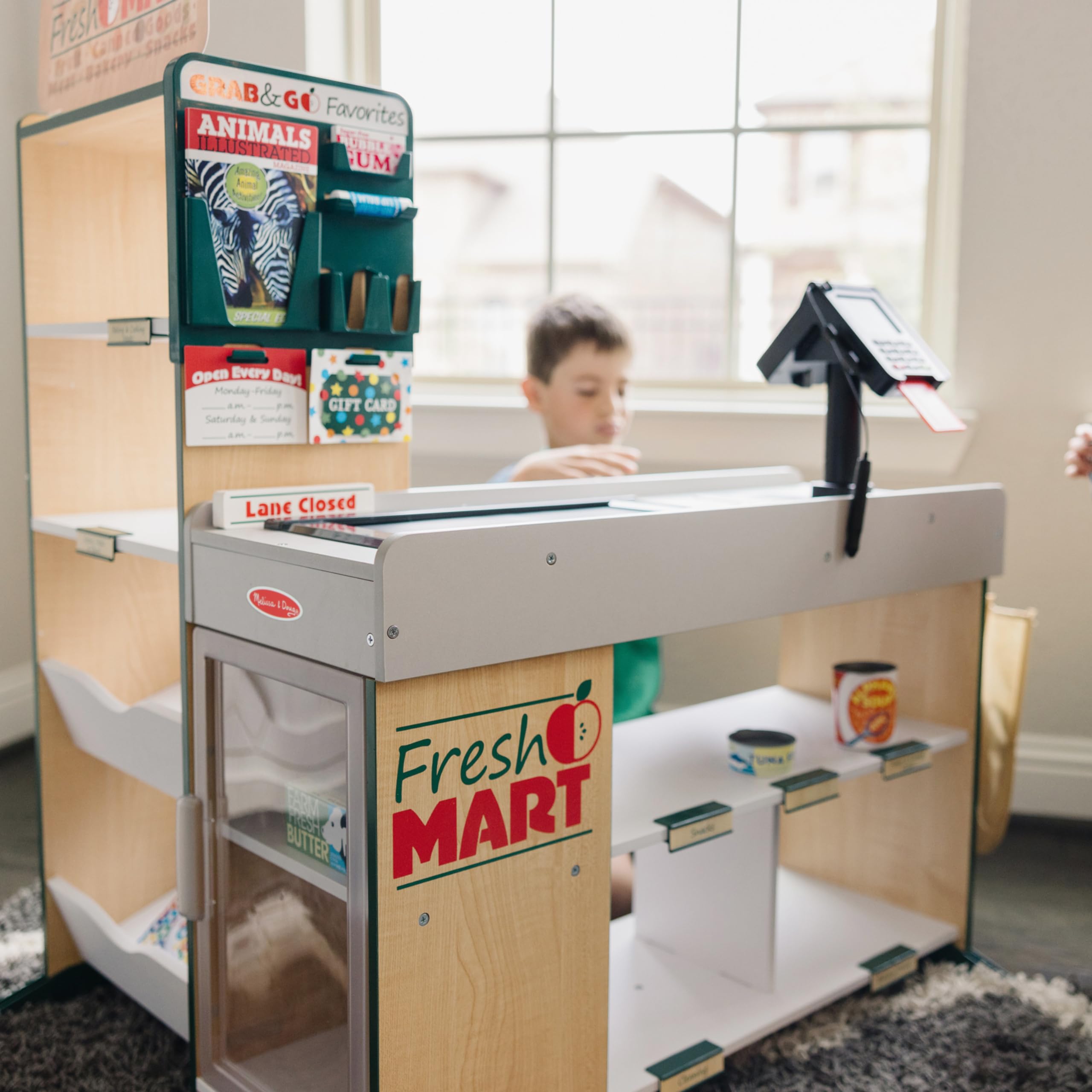 Melissa & Doug Wooden Fresh Mart Grocery Store Play Set - FSC Certified Wooden Pretend Play for Kids - Perfect for Home, Classroom & Daycare Role-Playing Games
