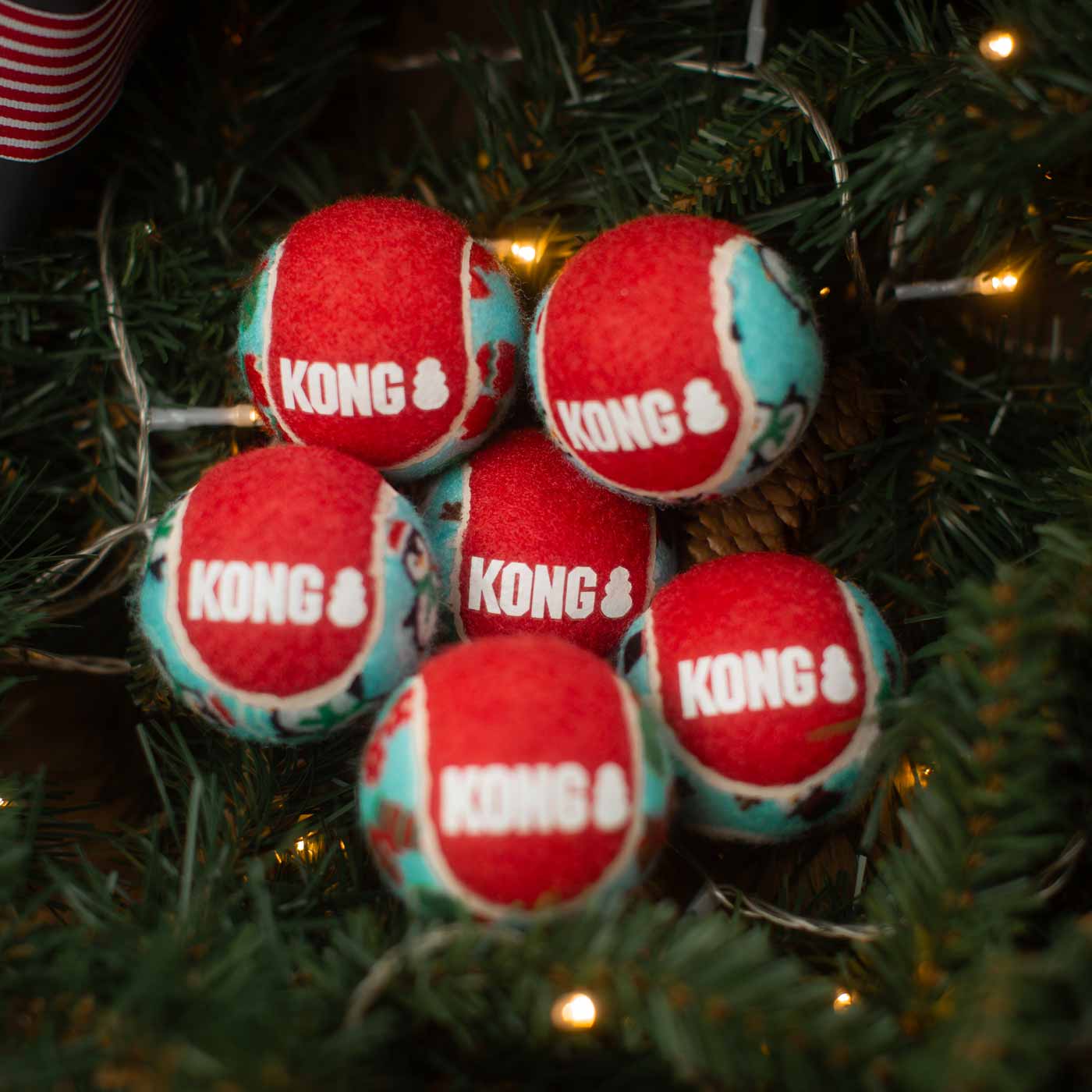 KONG Holiday SqueakAir Balls 6 Pack - Durable Dog Chew Toys for Small & Medium Dogs - Perfect for Christmas, Thanksgiving & Holiday Playtime