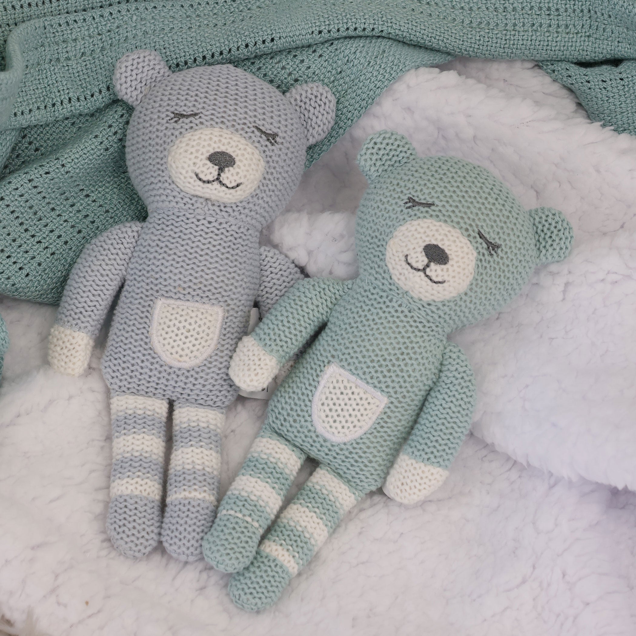 Nordic Style 2-Pack Knit Baby Rattles - Soft Dusty Sky & Mint Bear Toys for Newborns | Perfect for Nursery, Playtime & Baby Shower Gifts