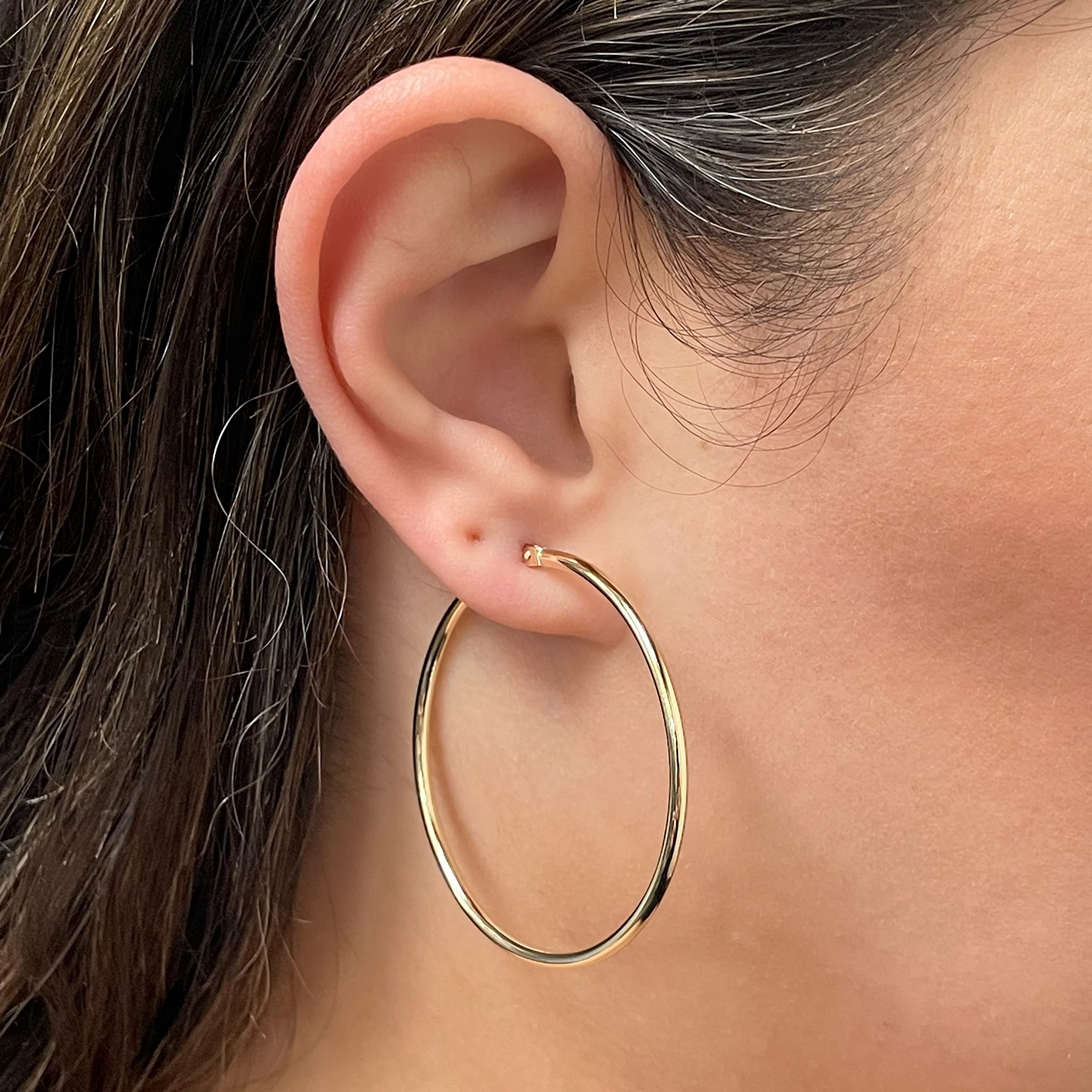 14K Yellow Gold Round Hoop Earrings for Women - Italian High Polished Luxury Jewelry - Perfect for Everyday Wear, Parties & Special Occasions