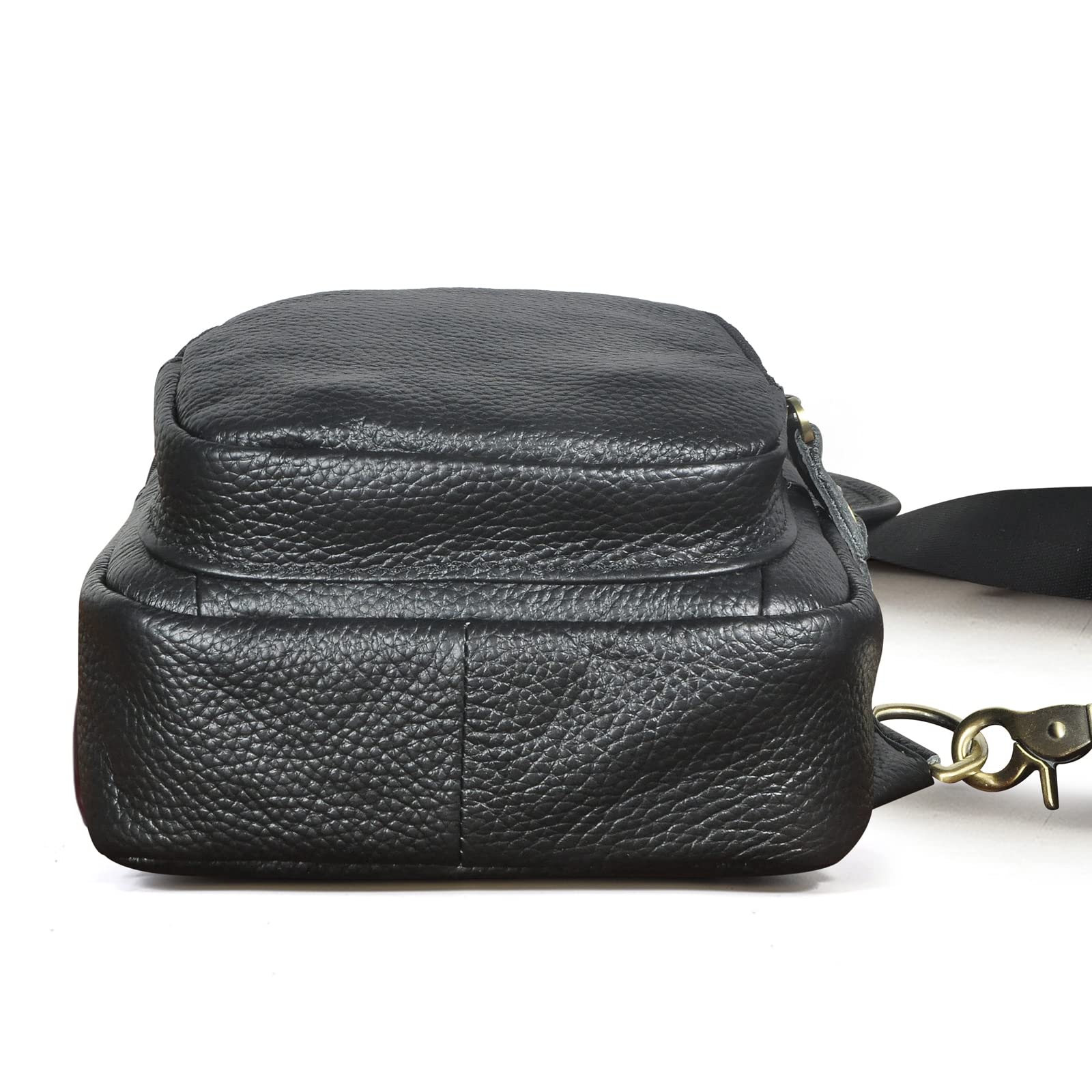 Le'aokuu Men's Leather Crossbody Sling Bag - Fashion Casual Chest Shoulder Bag for Travel, Hiking & Daily Use | Stylish Designer Messenger Bag 8015