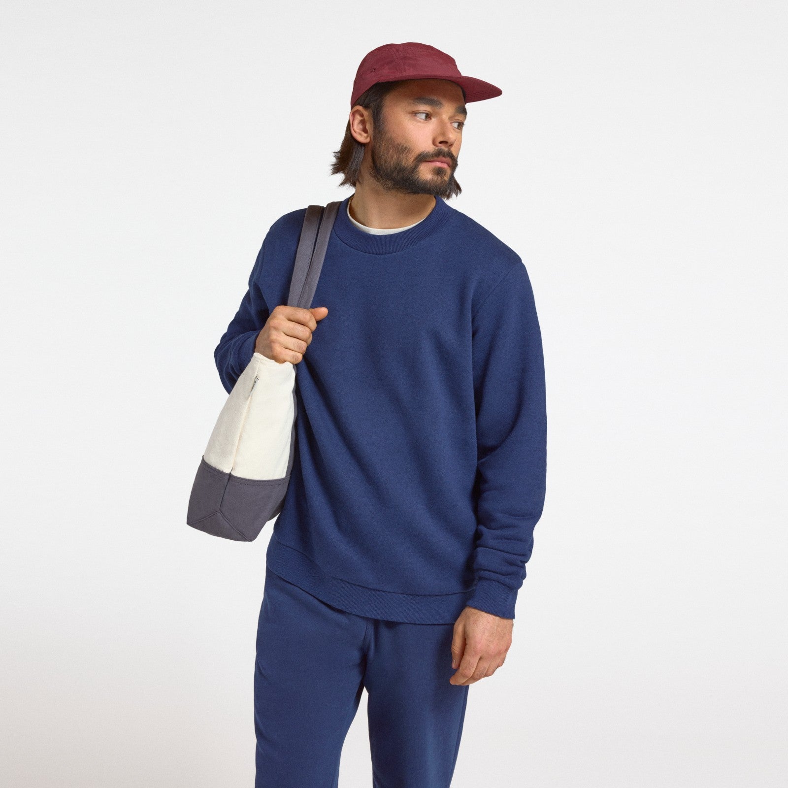 Premium Men's Merino Wool Blend Sweatshirt - Soft & Warm Deep Navy Pullover for Casual Wear & Outdoor Activities