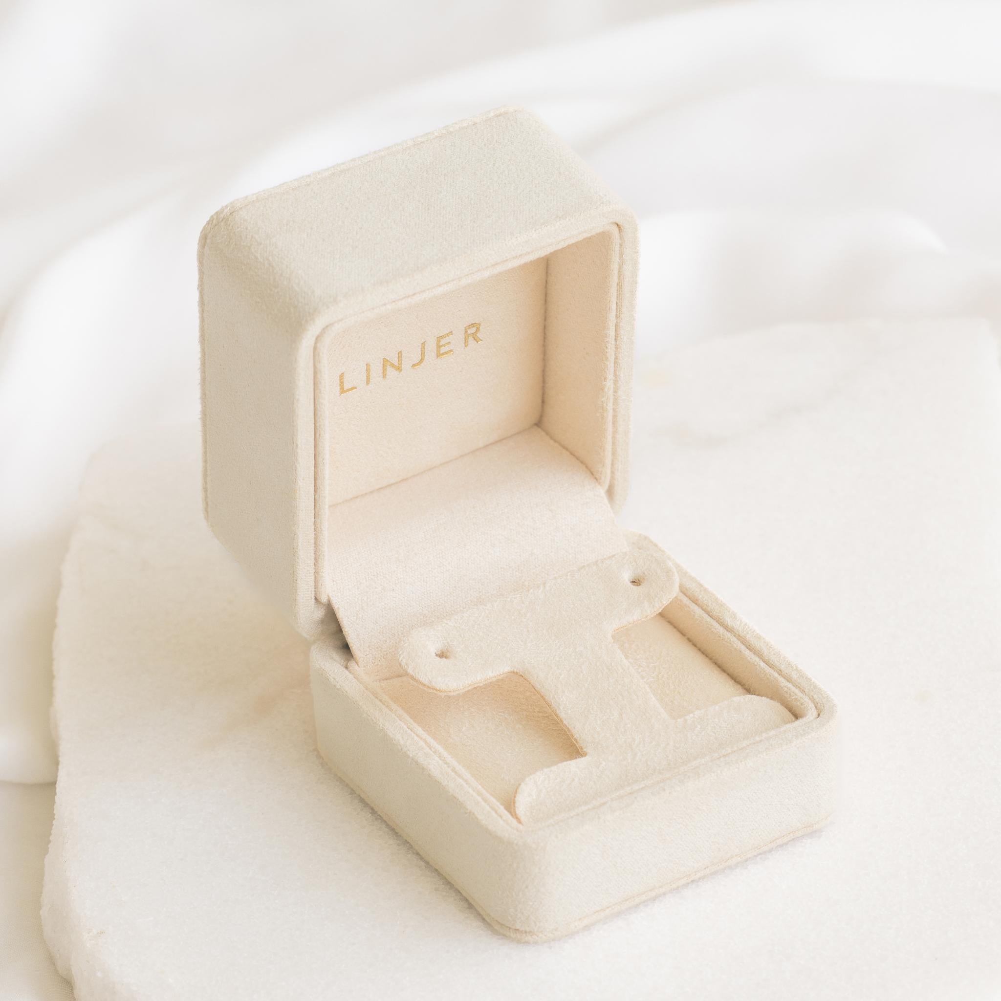 Velvet Drop Earrings Jewelry Box - Elegant Gift Packaging for Earrings, Necklaces & Small Jewelry - Perfect for Travel, Storage & Gift Giving