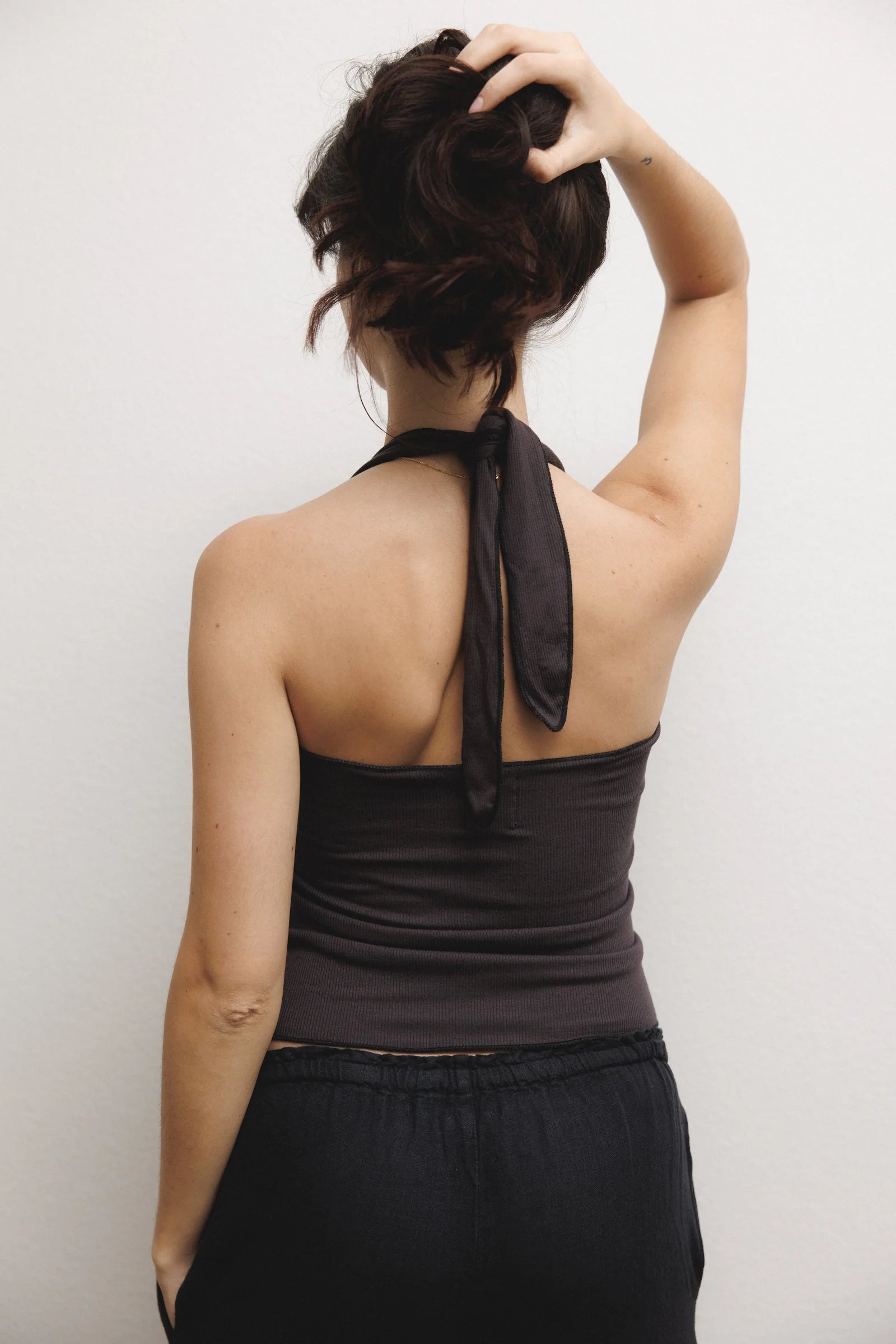 Pauline Halter Top for Women - Stylish Black Sleeveless Crop Top for Summer, Beach, and Casual Outings