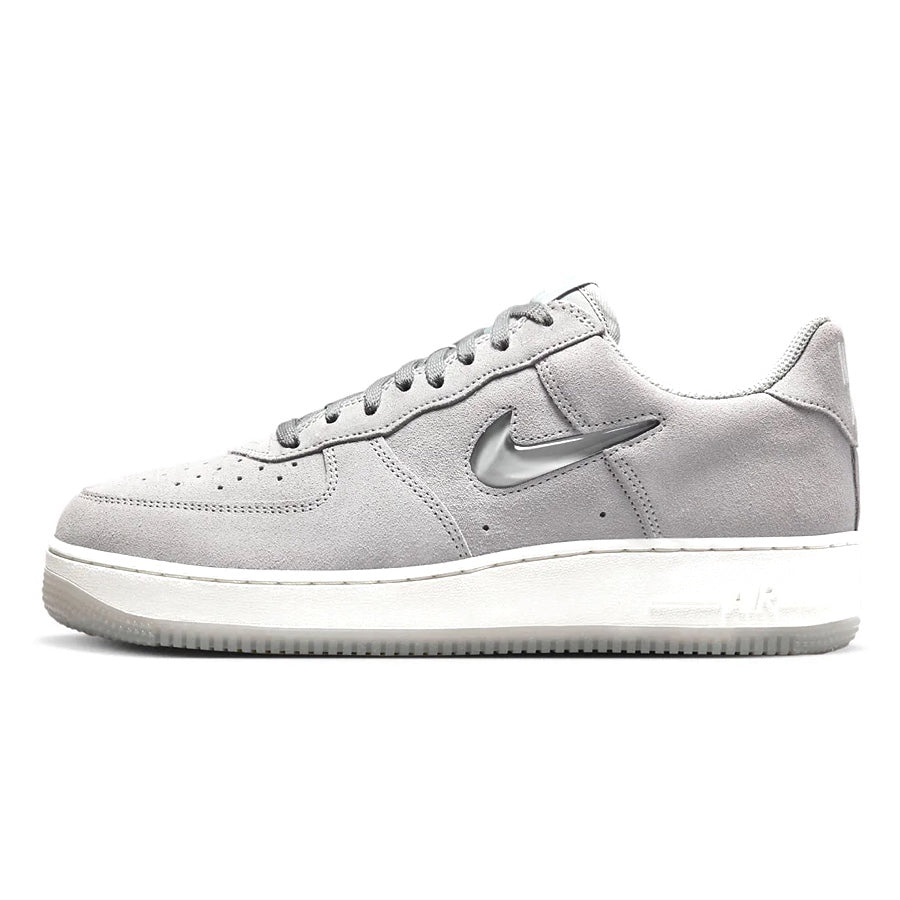 Nike Air Force 1 '07 Low Sneakers - Light Smoke Grey & Summit White | Comfortable Casual Shoes for Men & Women | Perfect for Streetwear, Everyday Wear & Gym