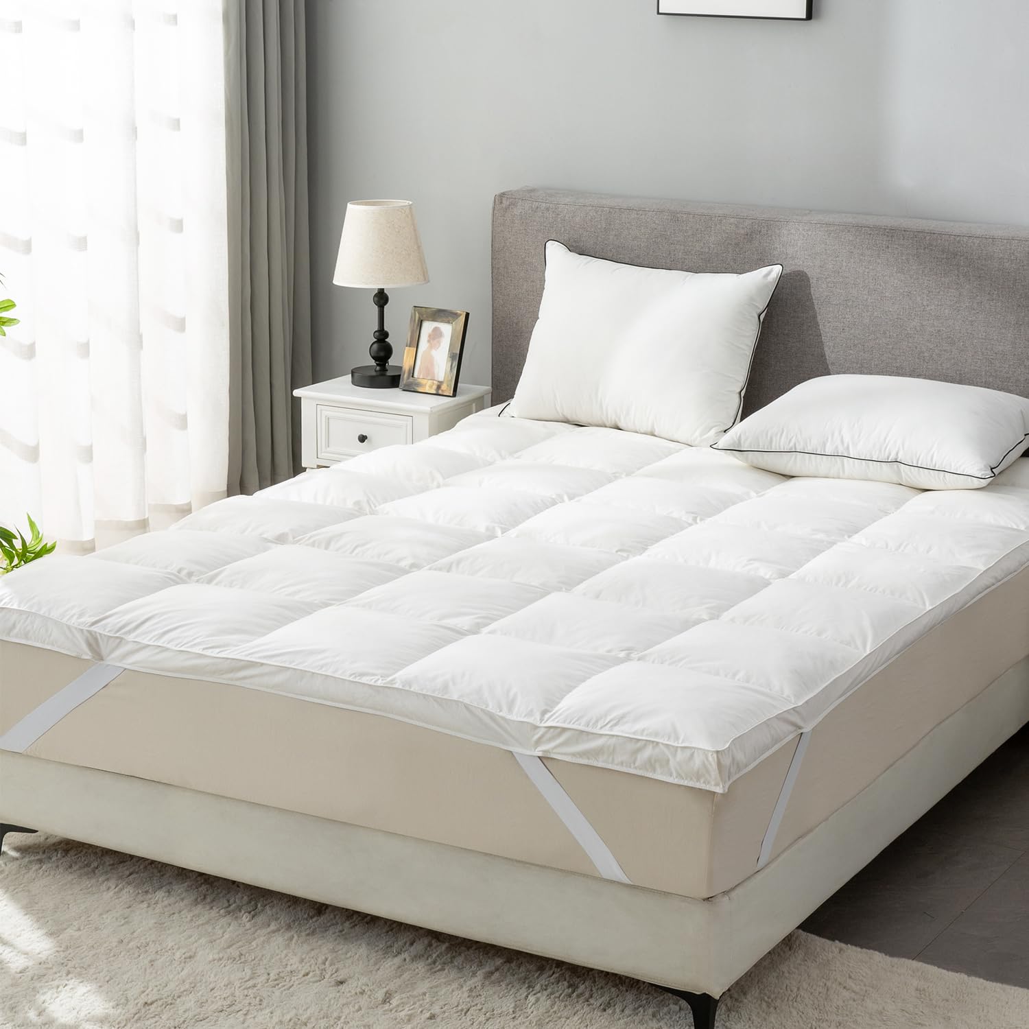 Premium Goose Down Feather Mattress Topper Queen Size 60x80 Inches - Hypoallergenic, Breathable & Fluffy Baffle Box Design with Secure Straps - All Season Comfort for Bedroom, Guest Room & Hotel Luxury Upgrade