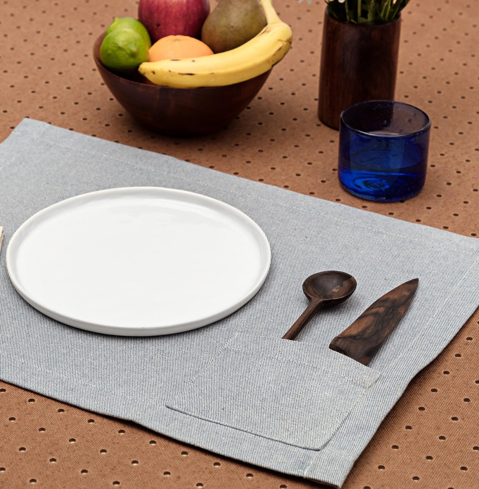 MEEMA 4-Pack Recycled Denim & Cotton Placemats with Pockets - 14x20 Inch Farmhouse Style Washable Table Mats for Dining Room, Kitchen, Parties & Special Occasions (Blue) | Eco-Friendly Home Decor