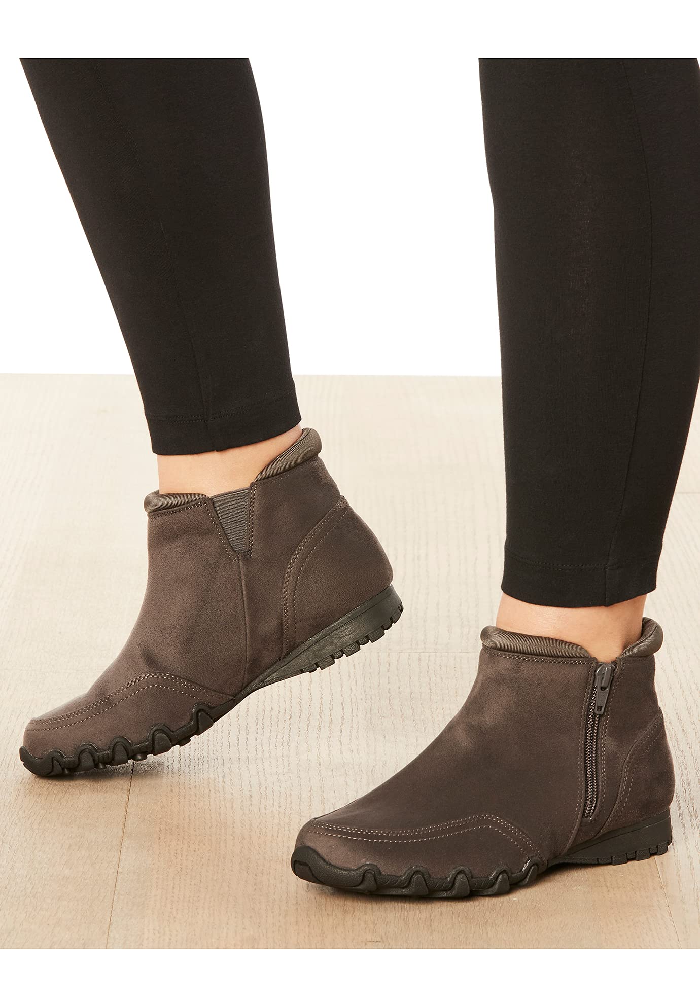 Comfortview Women's Wide Width The Ash Shootie - Stylish & Comfortable Casual Shoes for Everyday Wear, Work & Walking