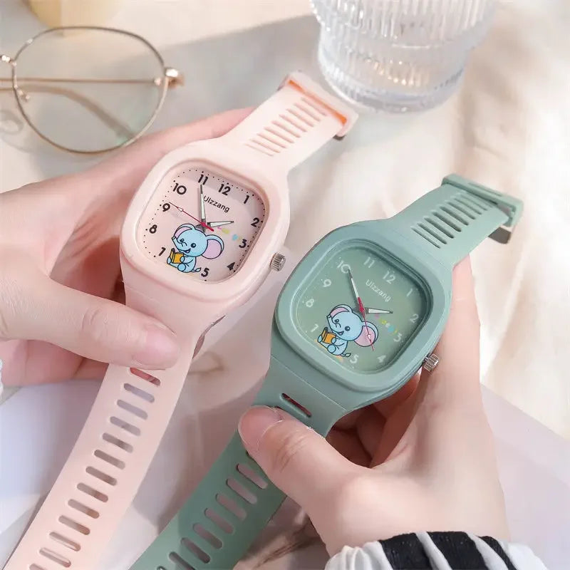 Stylish Elephant Design Wristwatch for Men & Women - Waterproof & Durable - Perfect for Casual, Office & Outdoor Activities