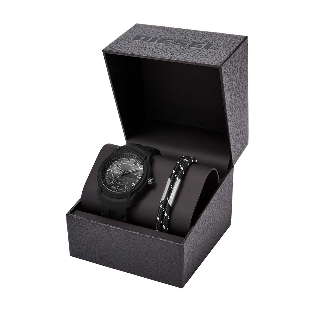 Diesel DZ1978 Armbar Men's Watch Gift Set - Stylish Luxury Timepiece for Formal Events & Everyday Wear