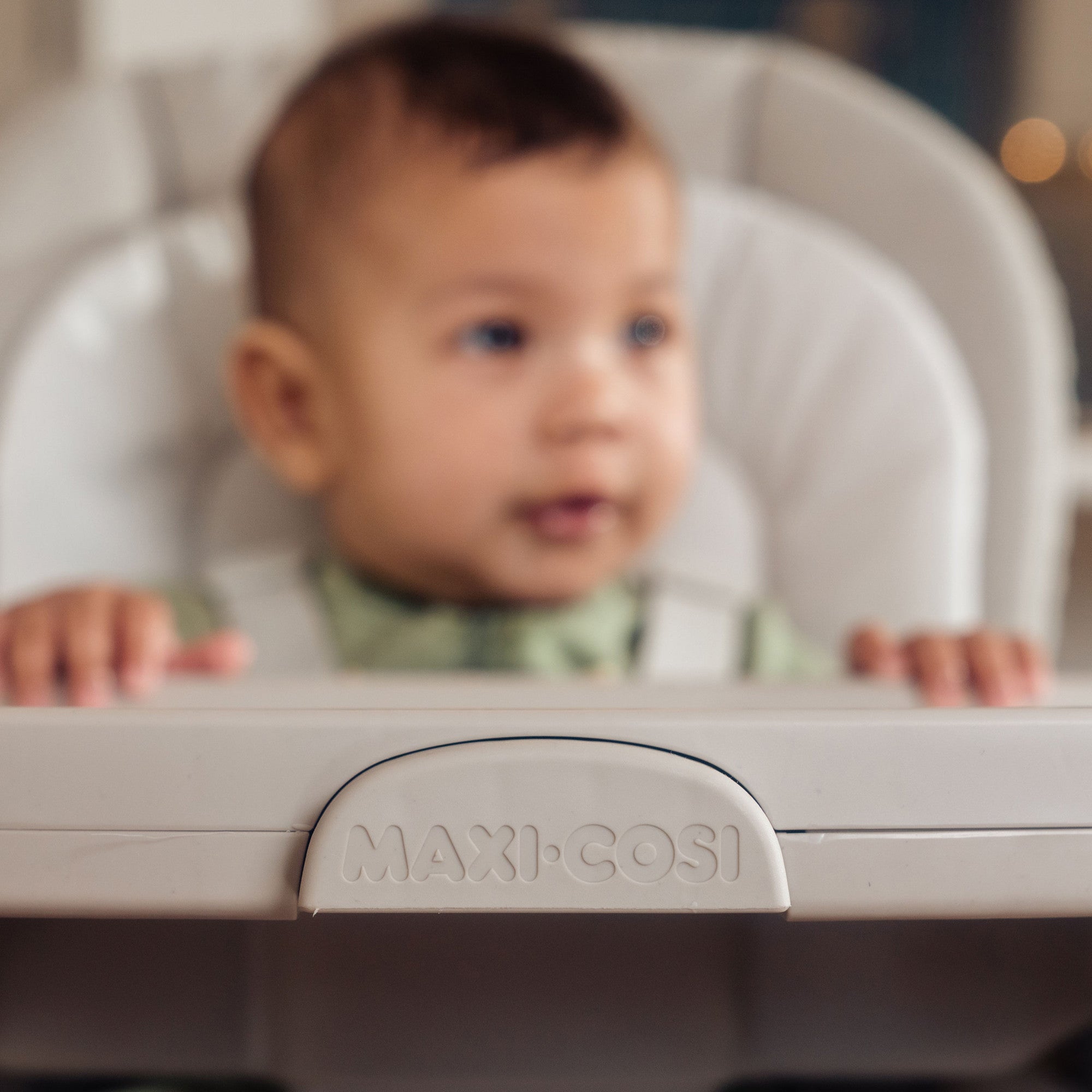 Maxi Cosi Minla 6-in-1 Adjustable Baby High Chair for Feeding & Play - Convertible Infant to Toddler Dining Seat with Multiple Recline Positions - Perfect for Home, Restaurant & Travel Use