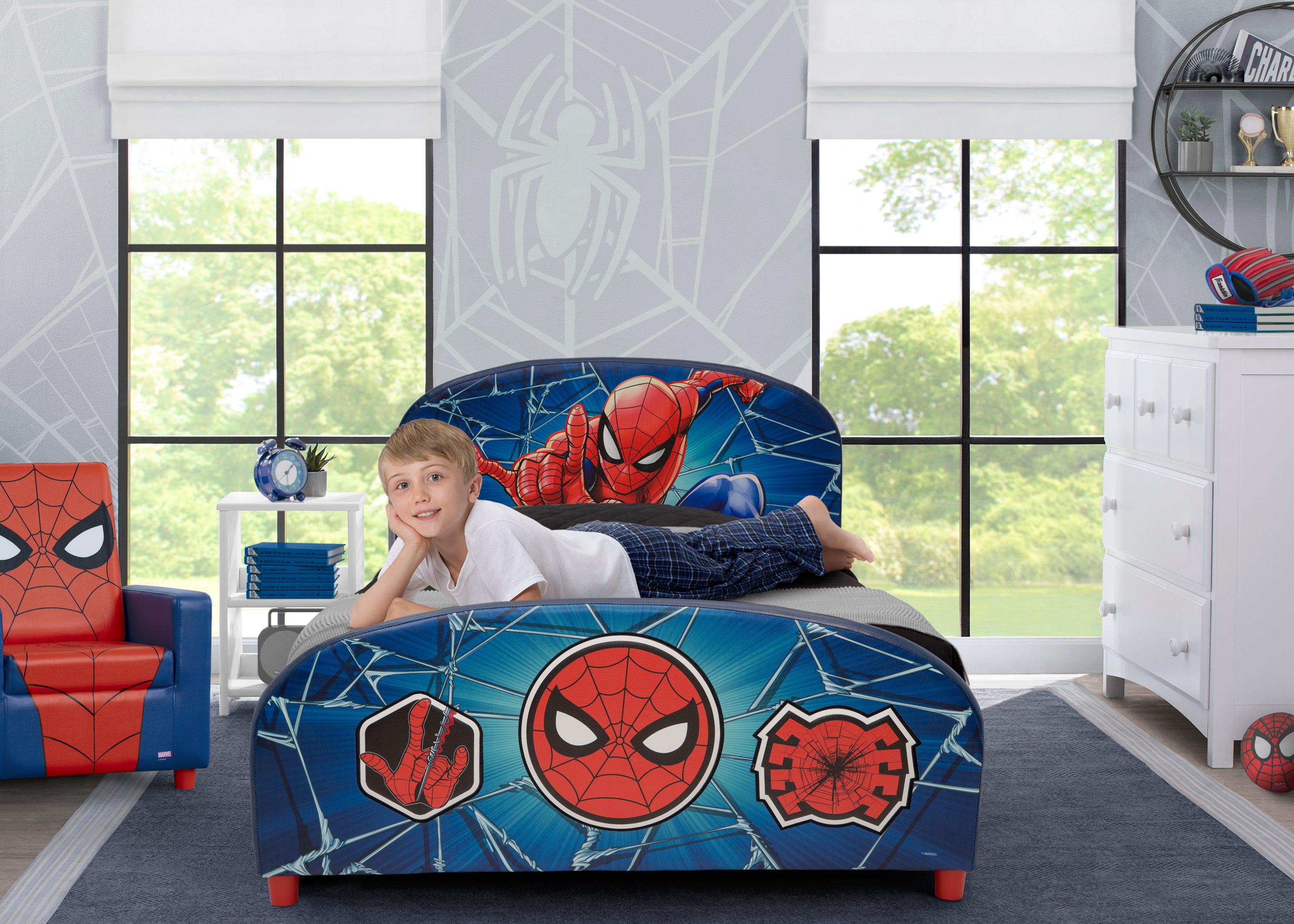Spider-Man Themed Twin Size Upholstered Bed for Kids - Superhero Bedroom Decor & Cozy Sleep Solution