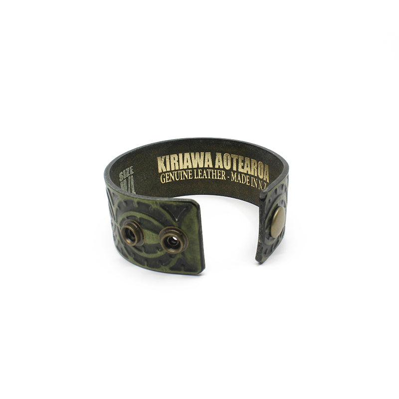 38mm Genuine Leather Wristband for Men & Women - Adjustable Size M/L - Premium Quality Bracelet by Darin Gordine - Perfect for Casual Wear, Outdoor Activities & Fashion Accessories