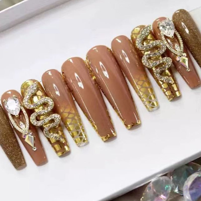 24Pcs Heart Design Press on Fake Nails with Glue - Long Artificial False Nails for Women, Detachable Nail Tips for Parties, Weddings & Special Occasions