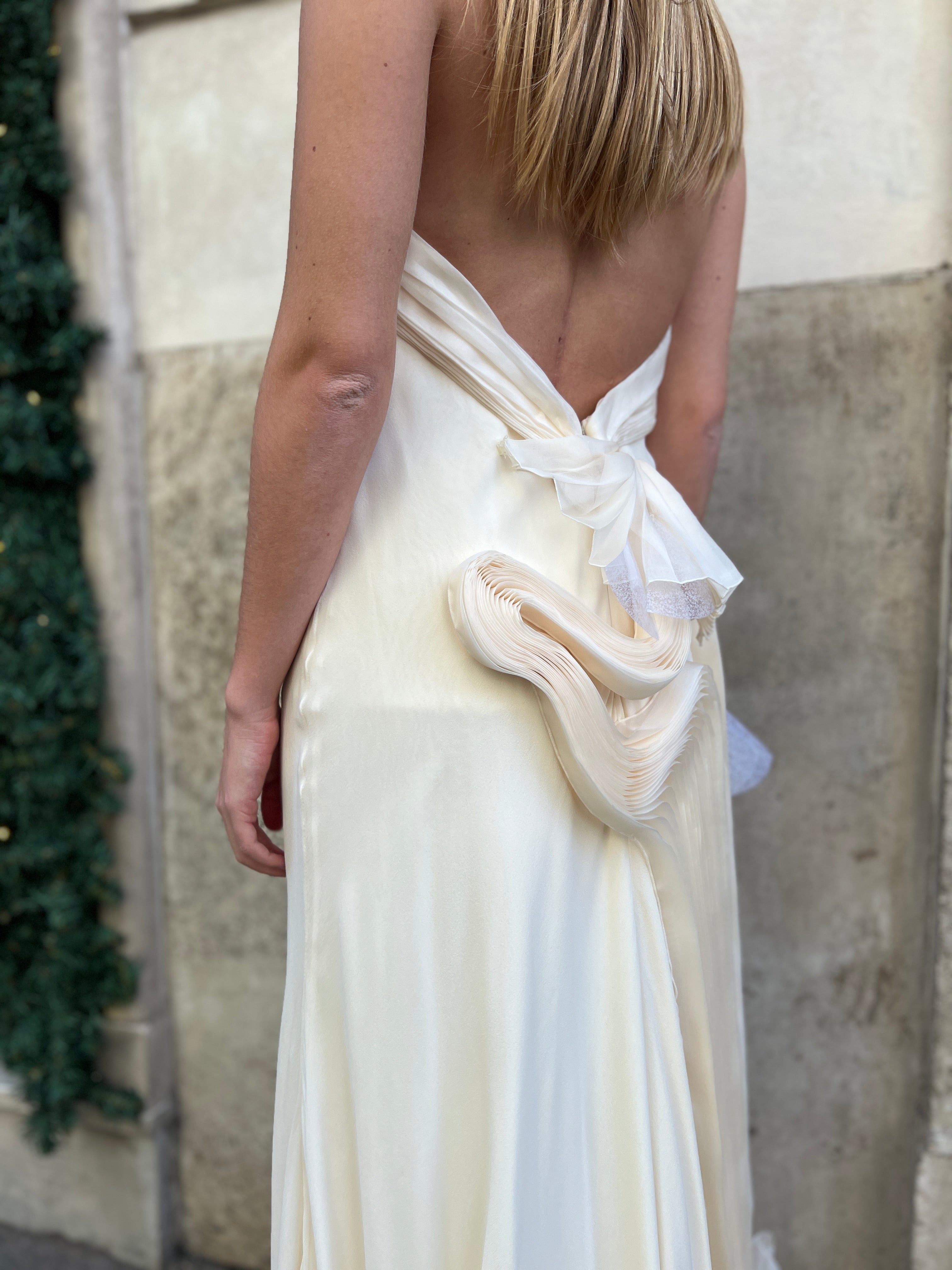 Elegant Pignatelli Wedding Dress - Lace A-Line Bridal Gown for Church Ceremony & Romantic Outdoor Weddings