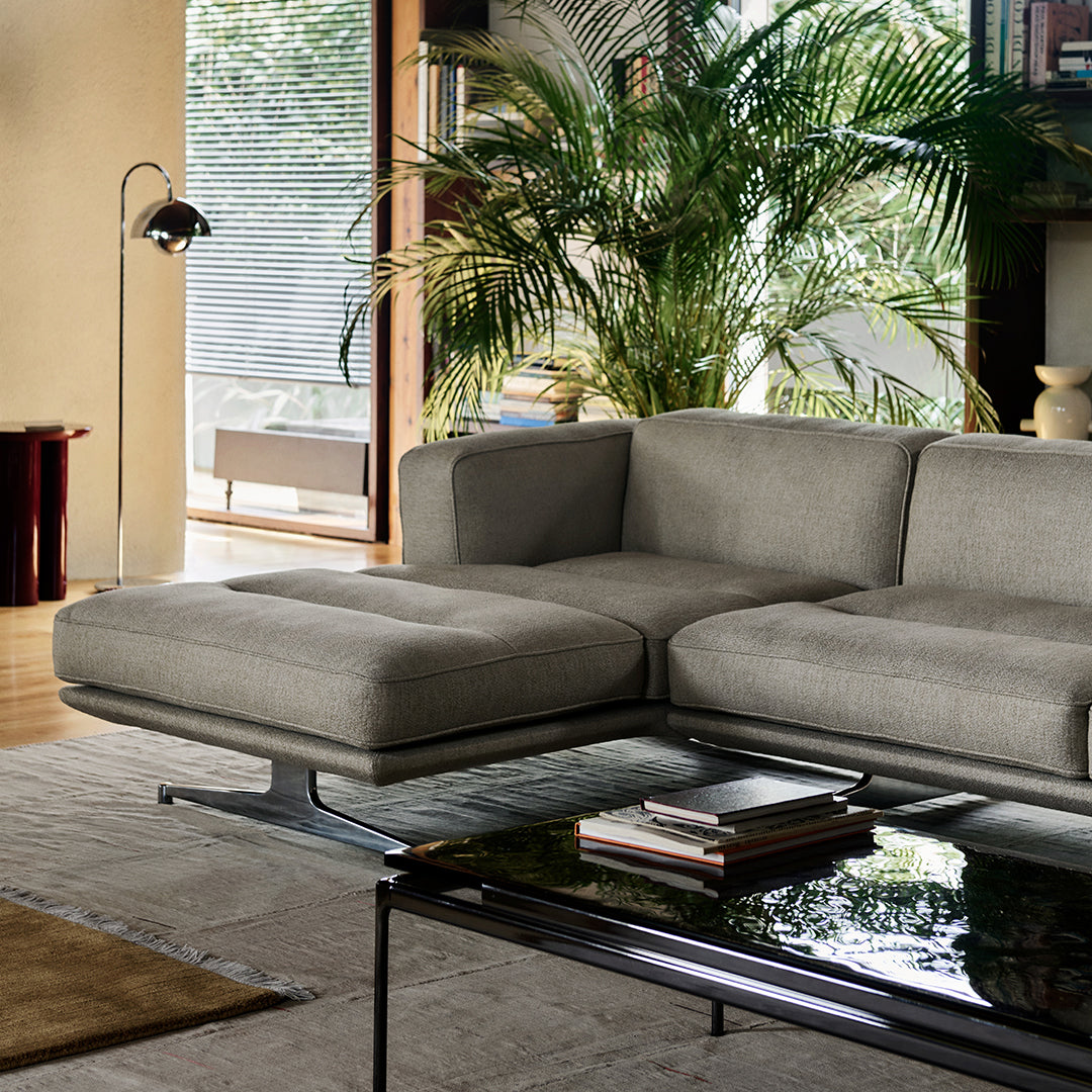 Inland AV42 Chaise Longue Sofa - Modern Lounge Chair for Living Room, Bedroom & Patio - Comfortable Reclining Sectional with Pillows - Perfect for Relaxing, Reading & Napping