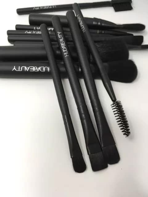 12-Piece Professional Makeup Brush Set with Travel Case - Perfect for Makeup Artists, Beginners & Travel (Foundation, Blending, Eyeshadow, Powder Brushes)