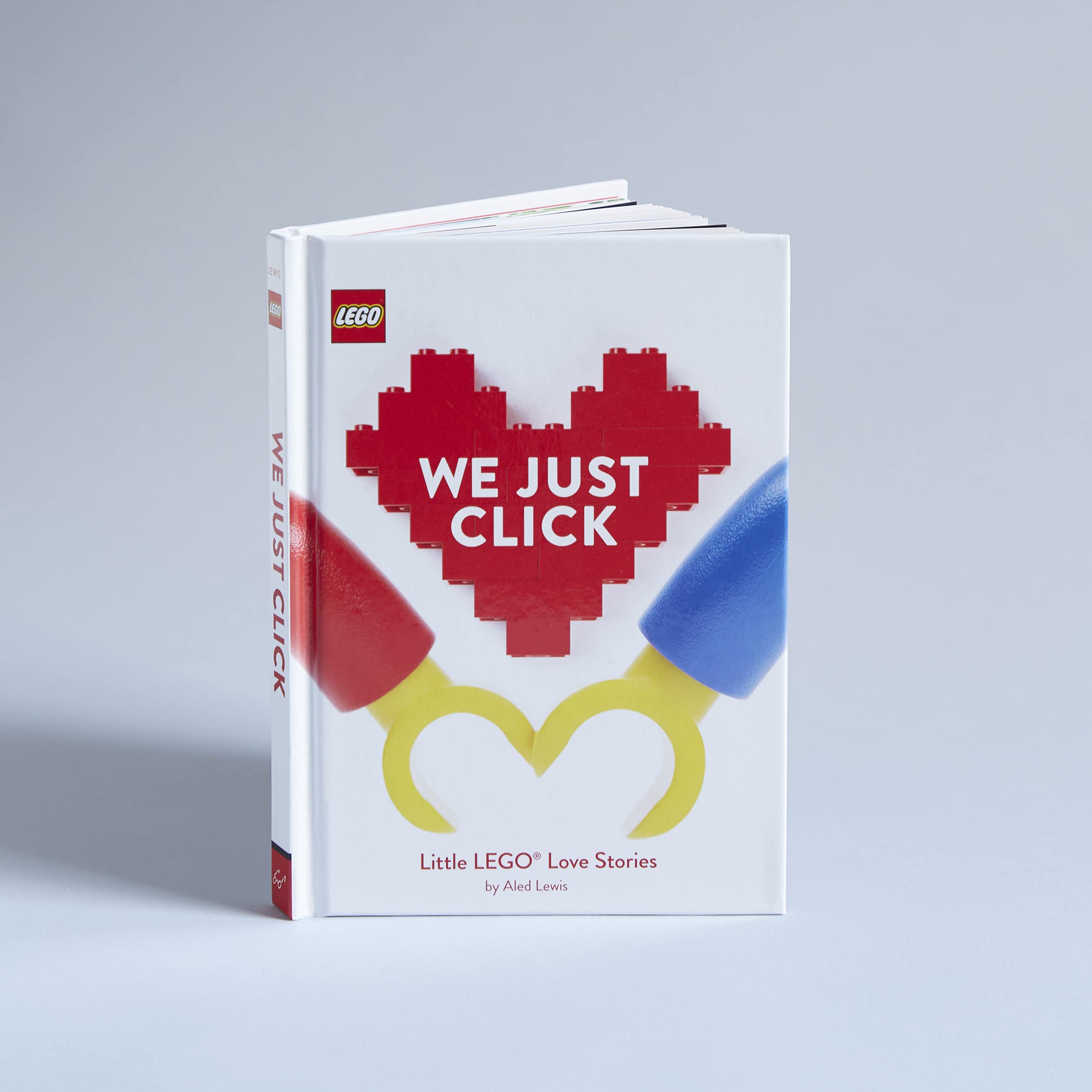 LEGO® We Just Click: Little LEGO Love Stories Book - LEGO x Chronicle Books Collaboration - Perfect Gift for LEGO Fans & Couples - Valentine's Day, Anniversary & Romantic Occasions