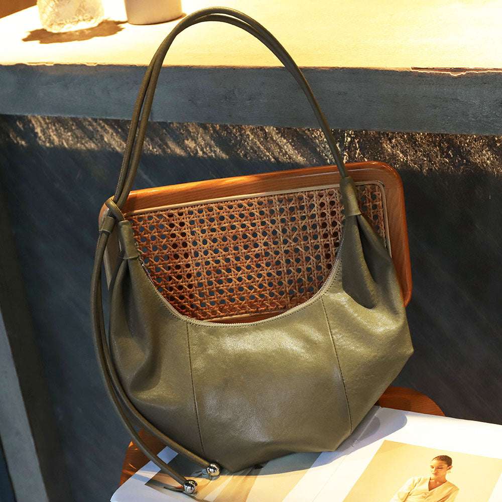 Stylish Crescent Shoulder Bag for Women - Fashionable Crossbody Purse with Adjustable Strap, Perfect for Daily Use, Travel, and Shopping