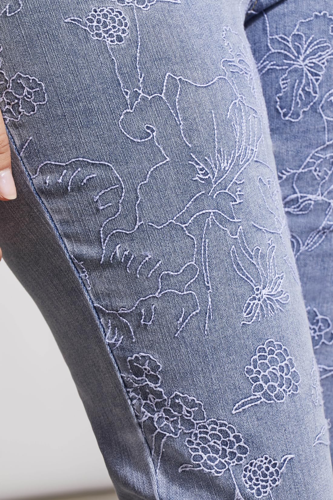 Tribal Women's Audrey Embroidered Straight Crop Jeans - High Waist Distressed Denim Pants for Casual Wear & Boho Fashion