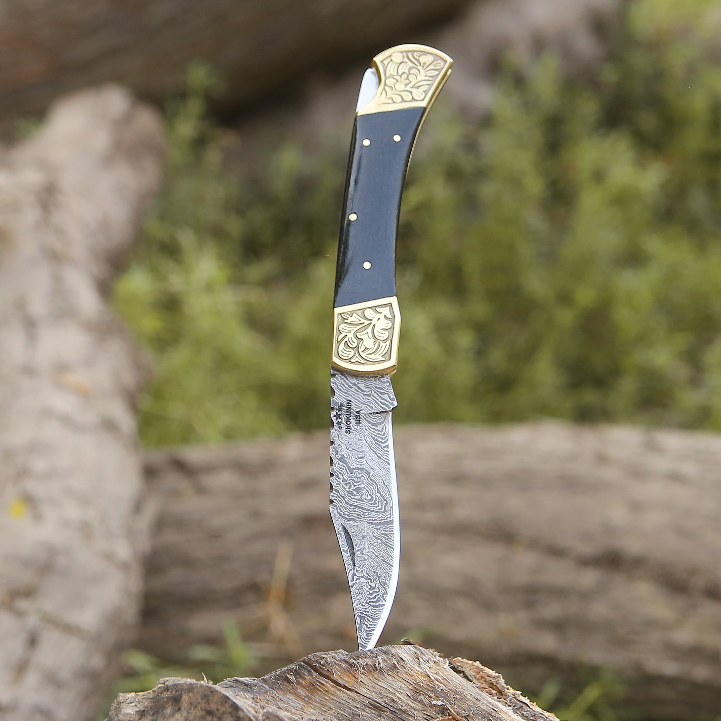 Premium Damascus Steel Pocket Knife - Handcrafted with Genuine Leather Sheath & Natural Horn Handle - Perfect for Outdoor Adventures, Camping, Hunting and Everyday Carry (EDC)