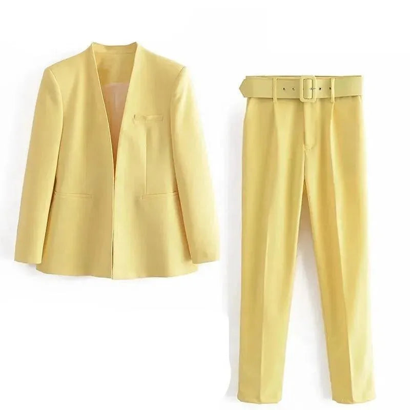 Empowering Women's Pantsuit - Professional Blazer & Pants Set for Office, Business Meetings & Career Success | Plus Size Options Available