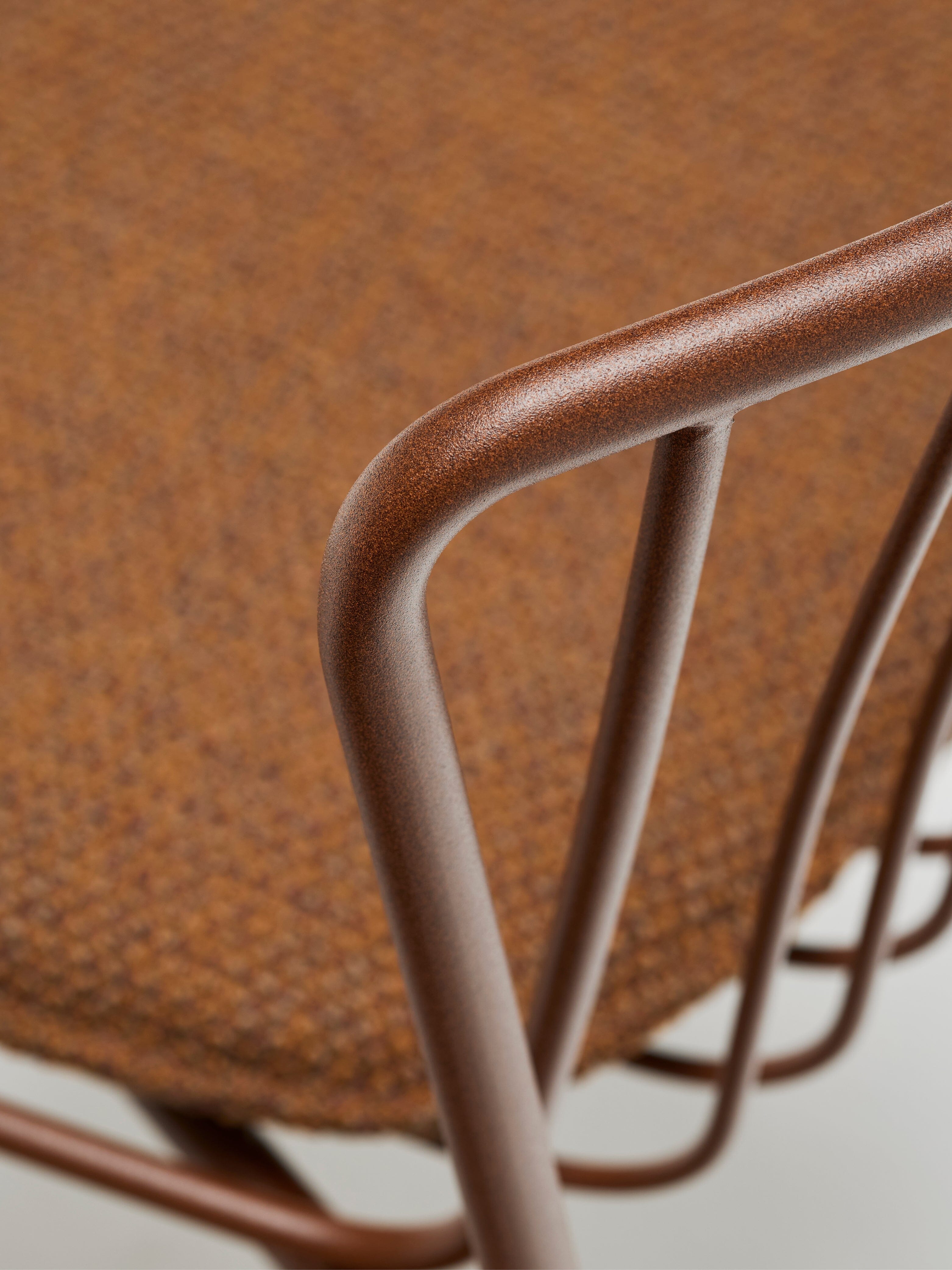 Wye Chair - Durable Outdoor Patio Furniture for Garden, Backyard, and Poolside Relaxation