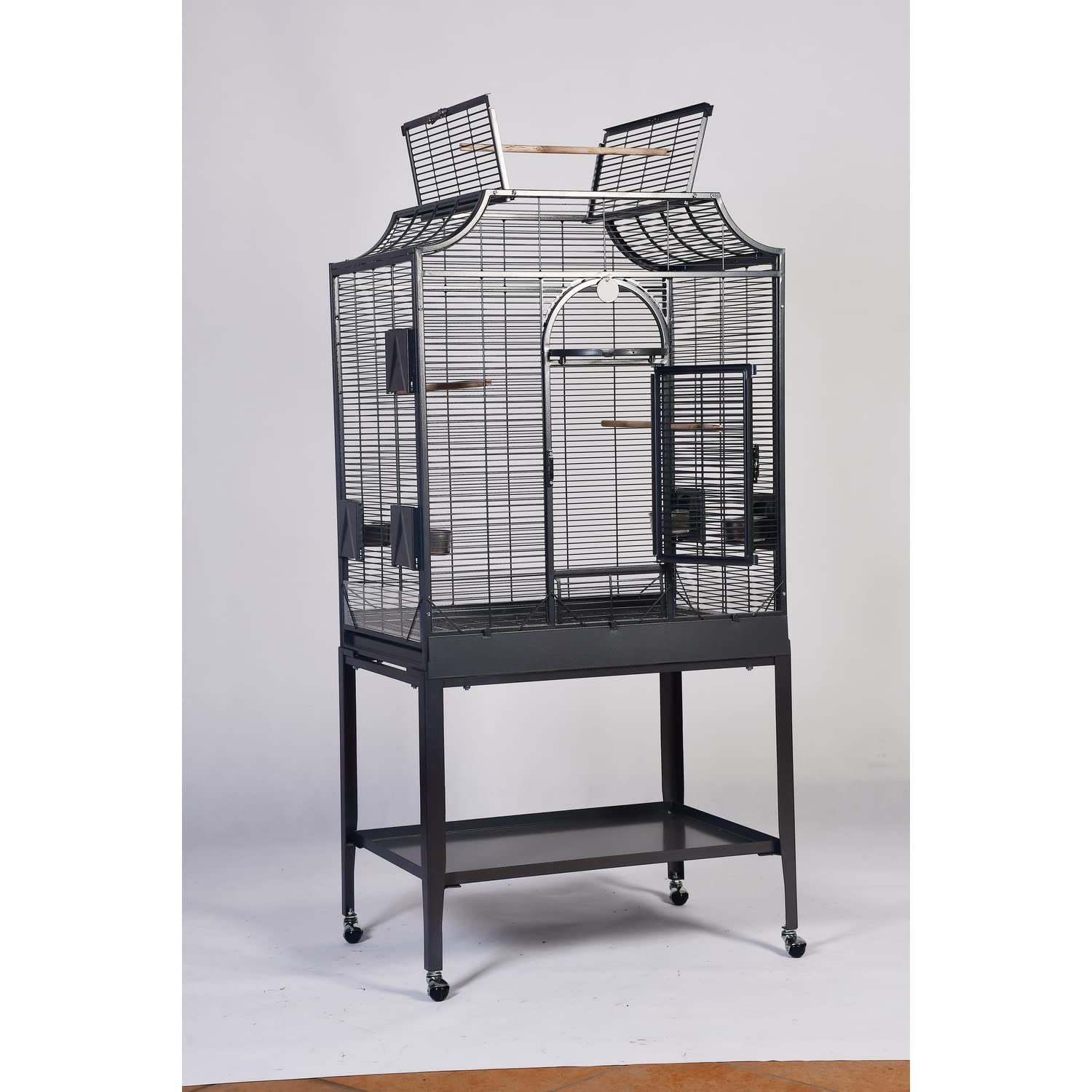 A&E Cage Co. 32