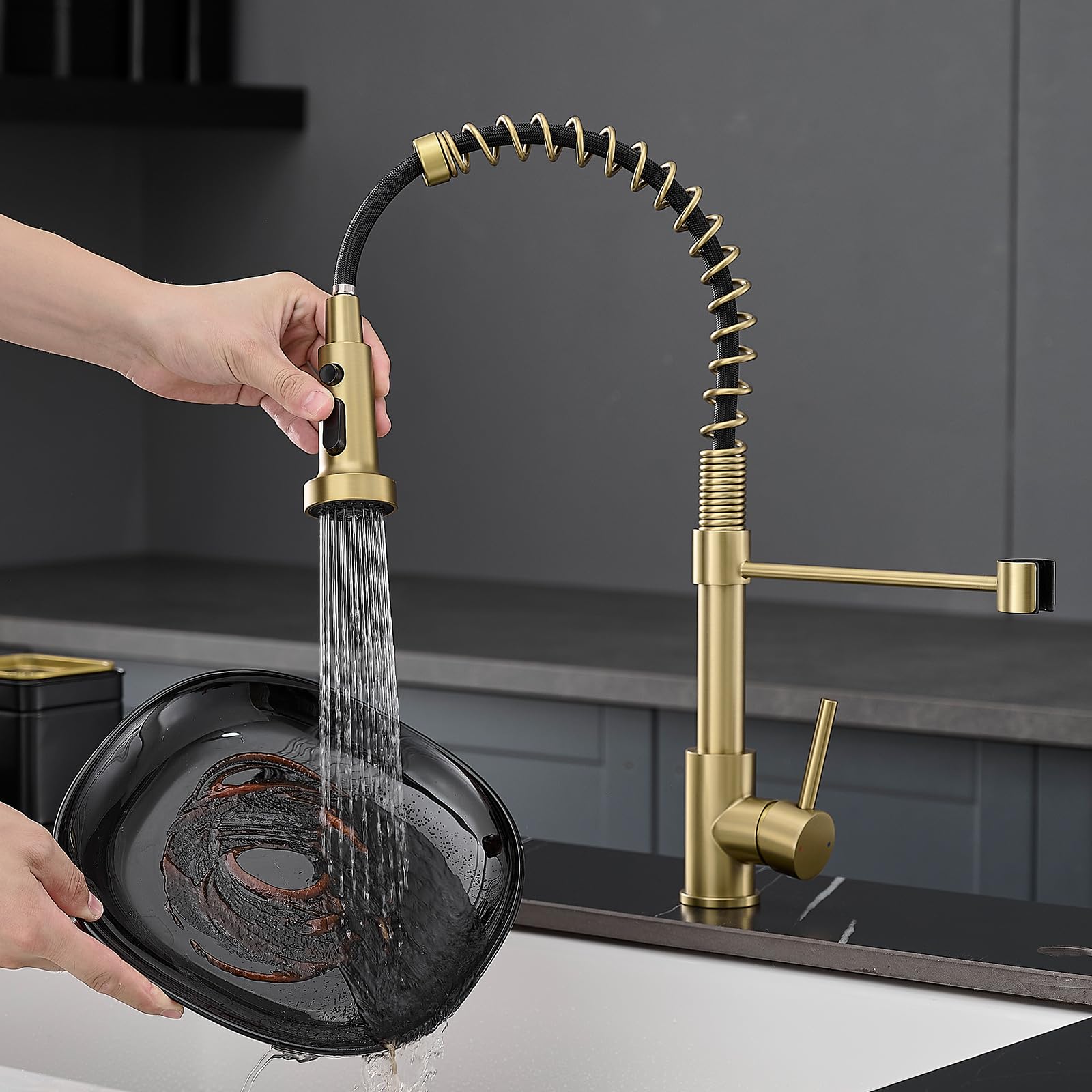 AIMADI Brushed Gold Kitchen Faucet with Pull Down Sprayer - Single Handle One Hole Farmhouse Sink Faucet - Perfect for Modern & Rustic Kitchens (Easy Installation & High Pressure)