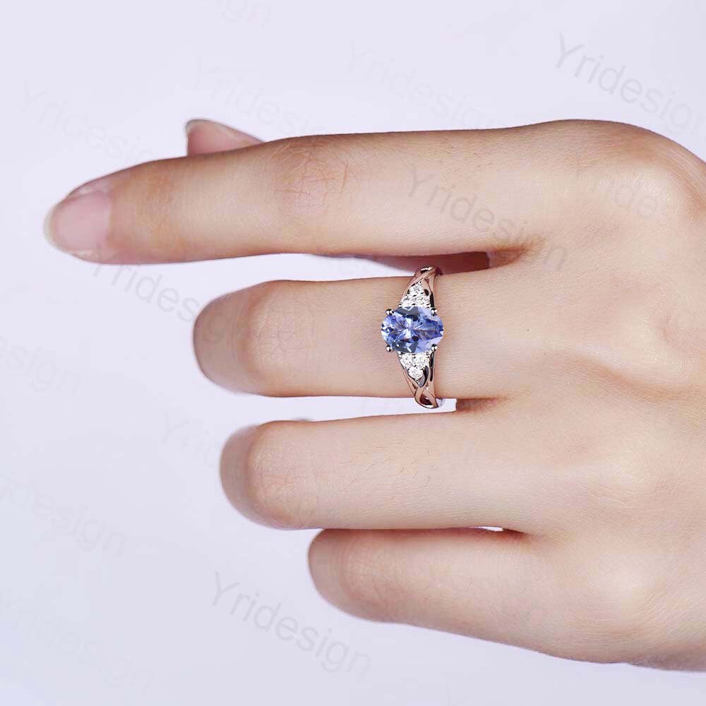 Natural Blue Tanzanite Engagement Ring for Women - 14K/18K White Gold Vintage Cluster Diamond Wedding Band - Perfect for Anniversary, Proposal & Special Occasions