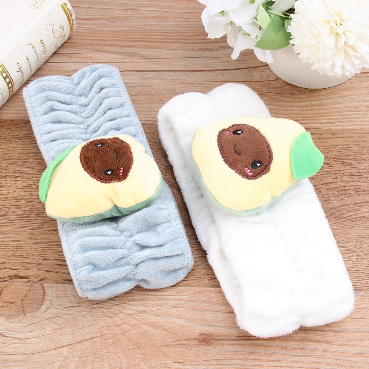 HEALLILY 2-Pack Stretchy Avocado Cartoon Face Washing Headband - Soft Makeup & Hair Wrap for Women (White & Grey) - Perfect for Skincare Routine, Spa Days & Makeup Application