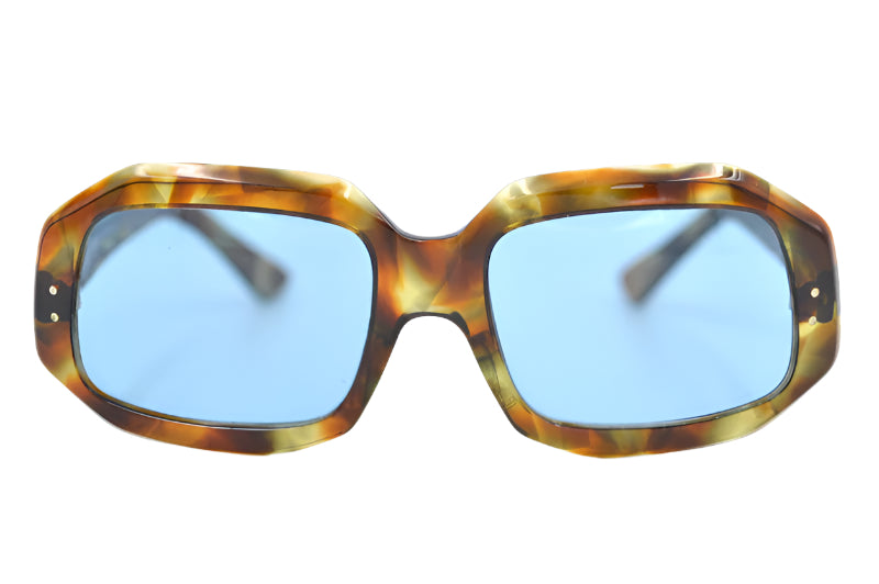 Emilio Pucci Designer Sunglasses for Women - UV Protection & Fashionable Eyewear - Perfect for Beach, Travel & Everyday Style