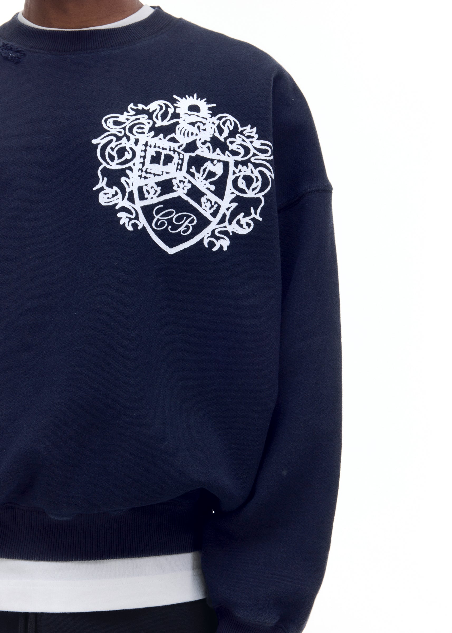 Vintage Distressed College Crest Sweatshirt - Comfortable & Stylish Pullover for Casual Wear, Campus Fashion & Street Style