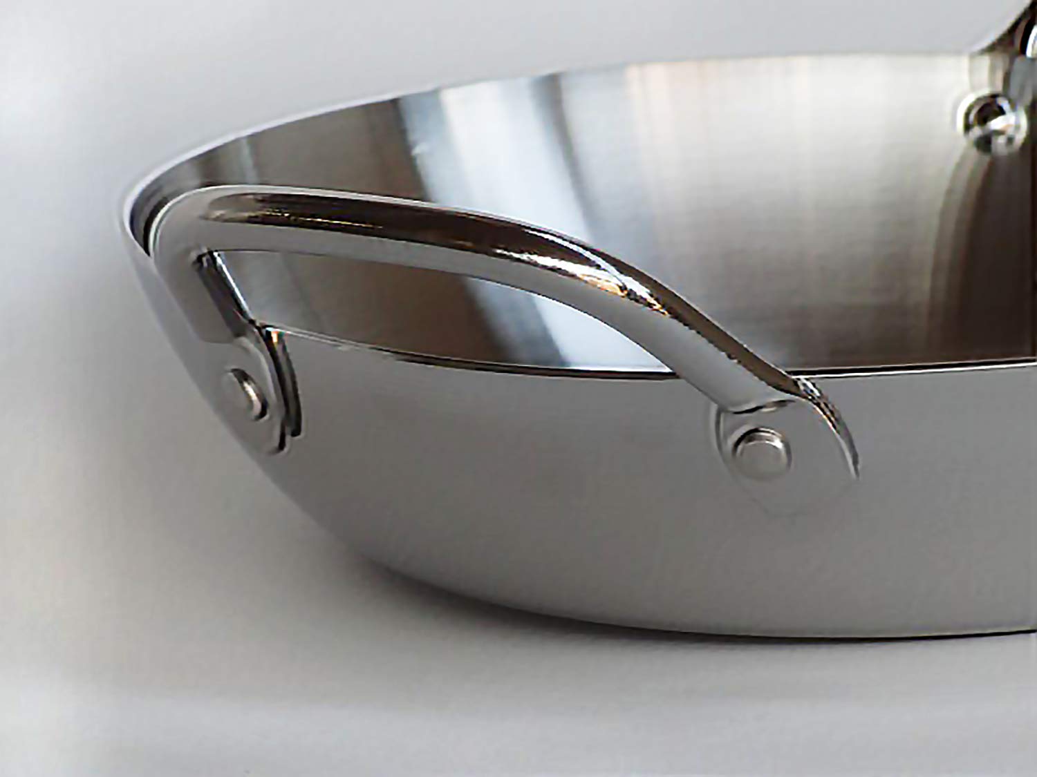 EBM Takahiro 18/0 Stainless Steel Round Pot - 7.9 Inch (20cm) Multi-Purpose Cooking Pot for Boiling, Stewing & Frying - Perfect for Home Kitchen, Restaurant & Outdoor Camping