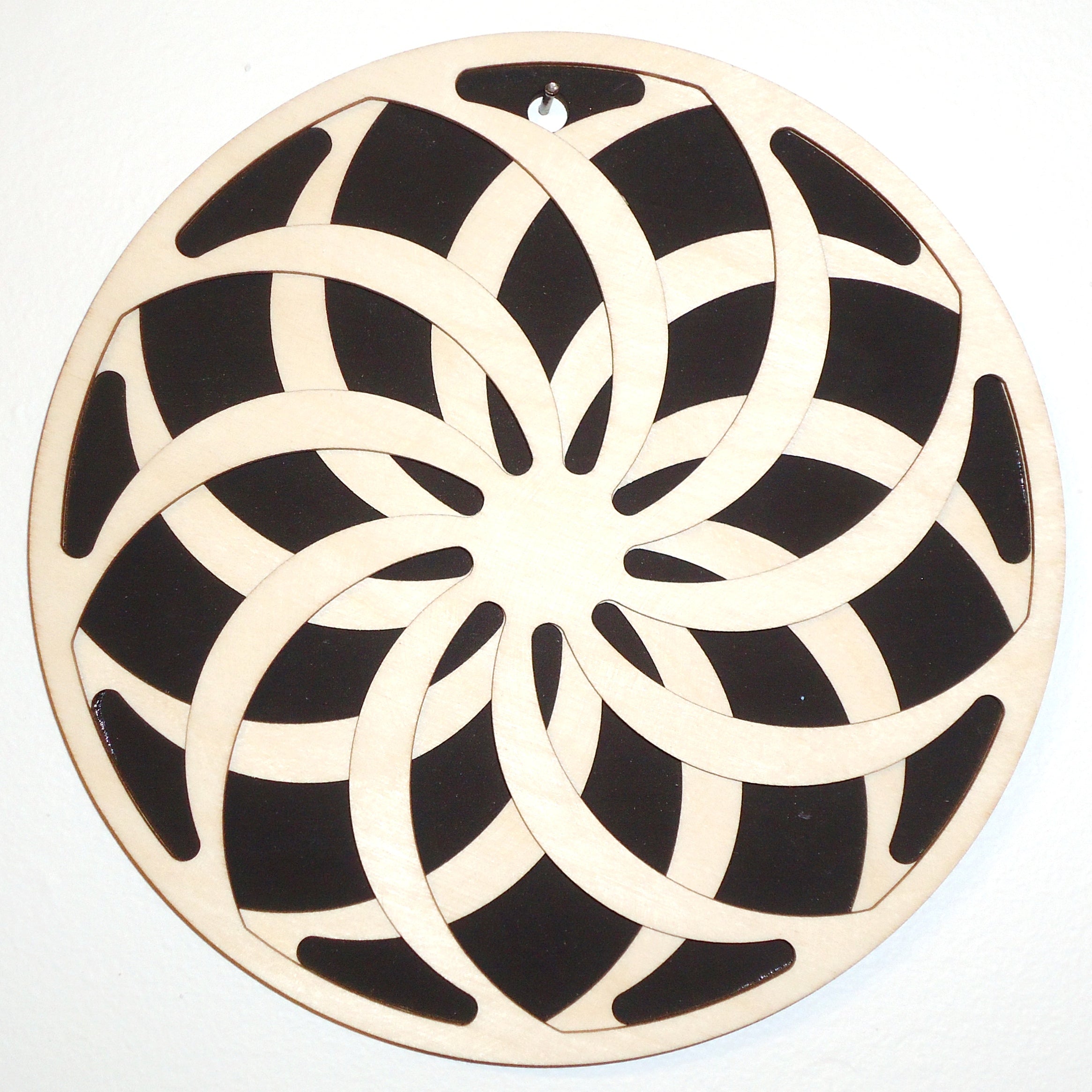 Baltic by Design Pinwheel Trivet - Handcrafted Wooden Trivet for Hot Pots & Pans - Perfect for Kitchen, Dining Table & Outdoor Entertaining