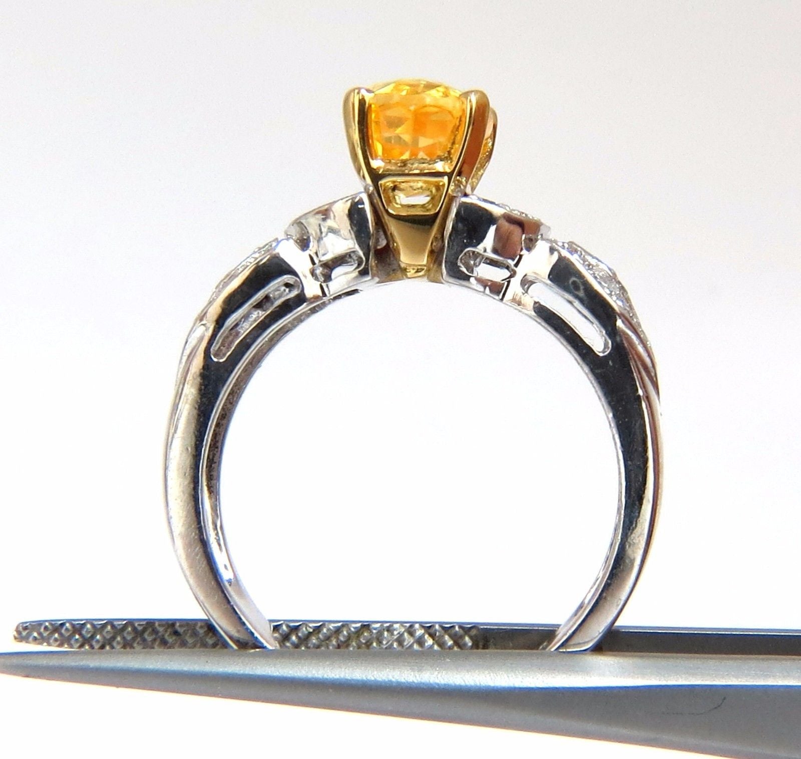 3.28 Carat Natural Yellow Sapphire Diamond Ring in Platinum - Elegant Engagement & Wedding Jewelry for Women