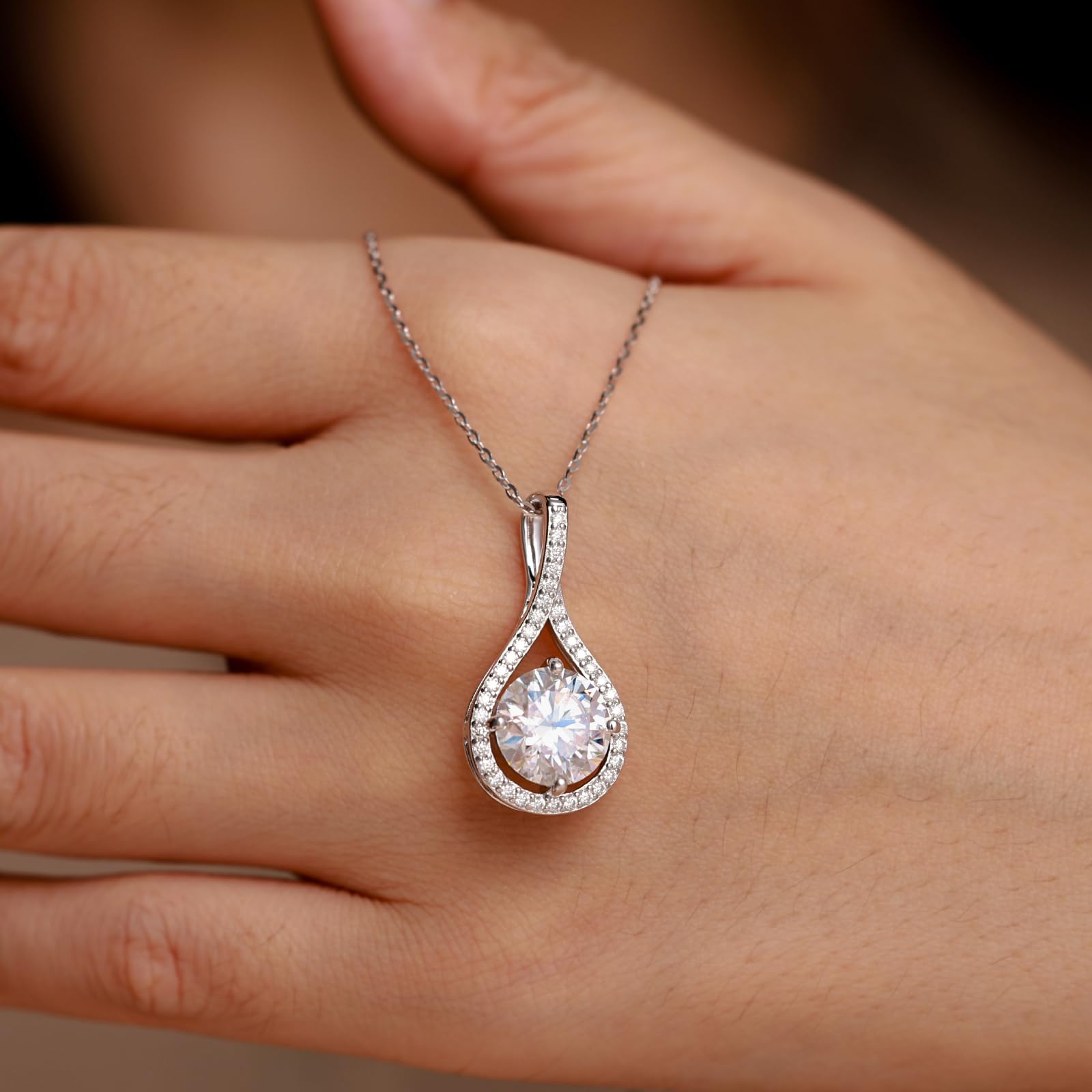 Moissanite Necklace for Women - 925 Sterling Silver 18K Gold Plated 0.5-6.0CT Diamond Alternative Pendant Jewelry Gift for Anniversary, Birthday, Wedding - Perfect for Wife, Mom, Girlfriend - Elegant for Date Night, Party & Special Occasions