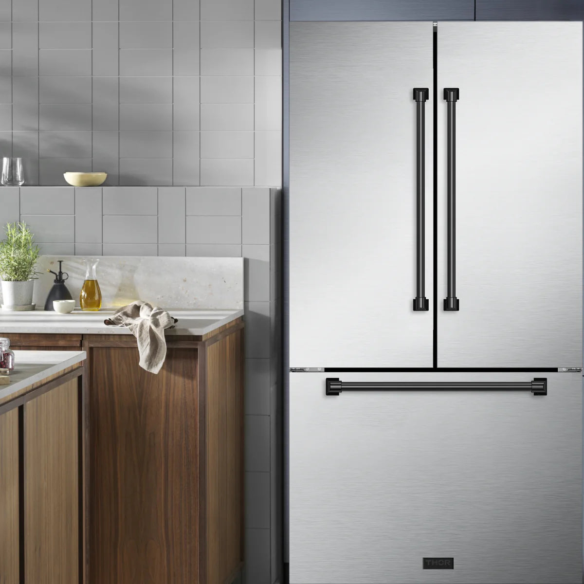 Gordon Ramsay by THOR Kitchen 36-Inch Matte Black Refrigerator RF3621CTD99 BLK - Premium Stainless Steel French Door Fridge for Modern Kitchens & Gourmet Cooking