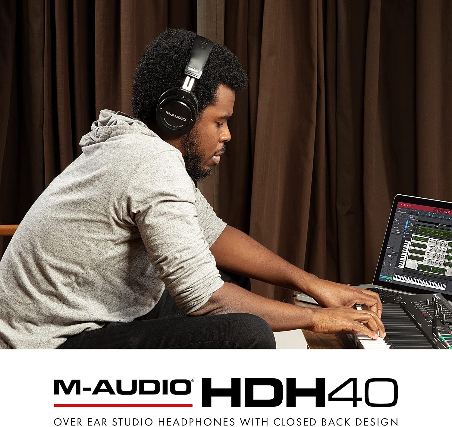 M-Audio AIR 192|4 USB Audio Interface & HDH40 Studio Headphones Bundle - Professional Recording Equipment for Instruments, Vocals, Podcasting, Streaming & Home Studio Use - Perfect for Musicians, Podcasters & Content Creators
