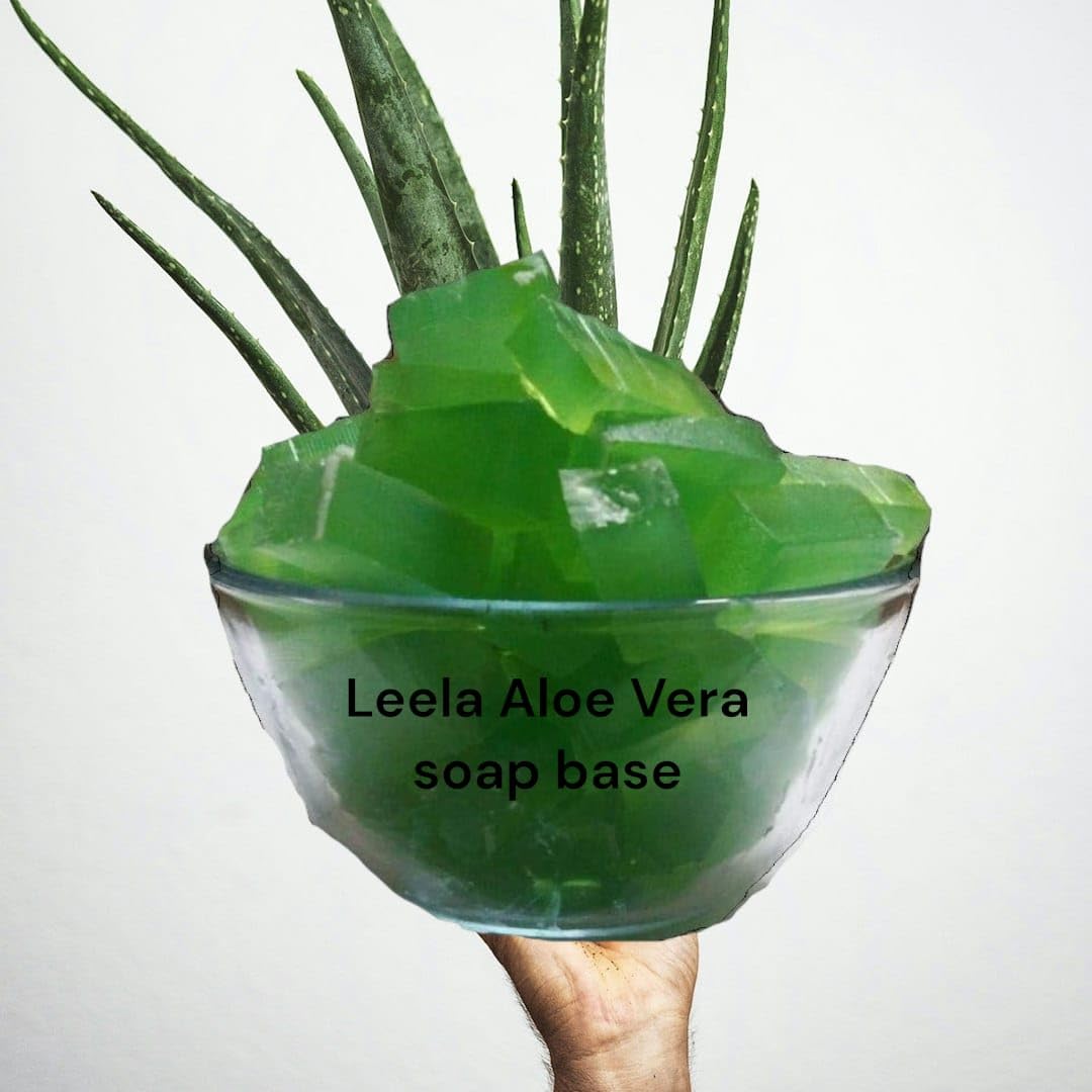 Kavya Organic Aloe Vera Melt and Pour Soap Base (1000g) - Natural Handmade Soap for DIY Skincare, Bath & Body Care, Gift Making