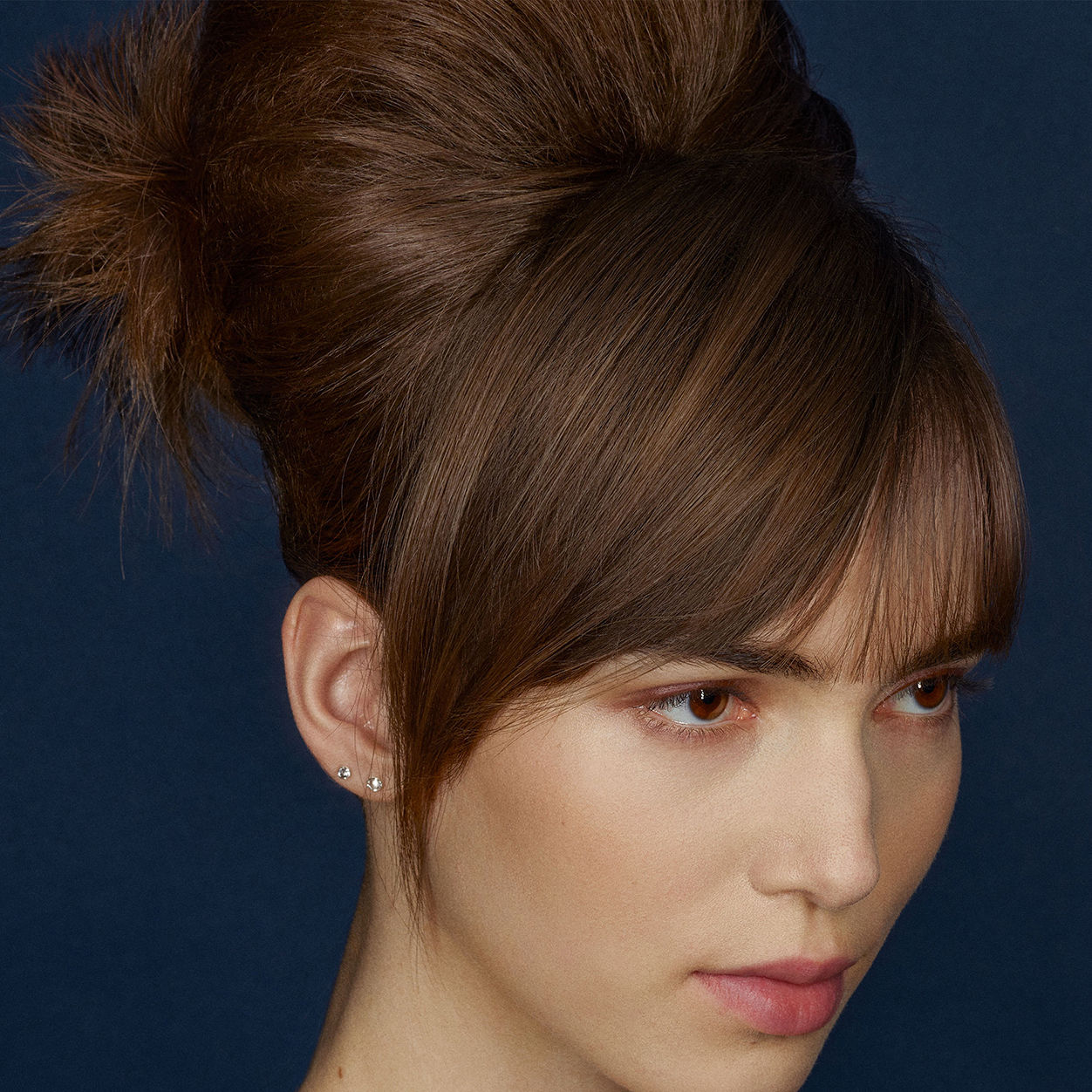 Best Cult Classic Hairspray for Long-Lasting Hold & Shine - Perfect for Styling, Volume & All-Day Hair Control