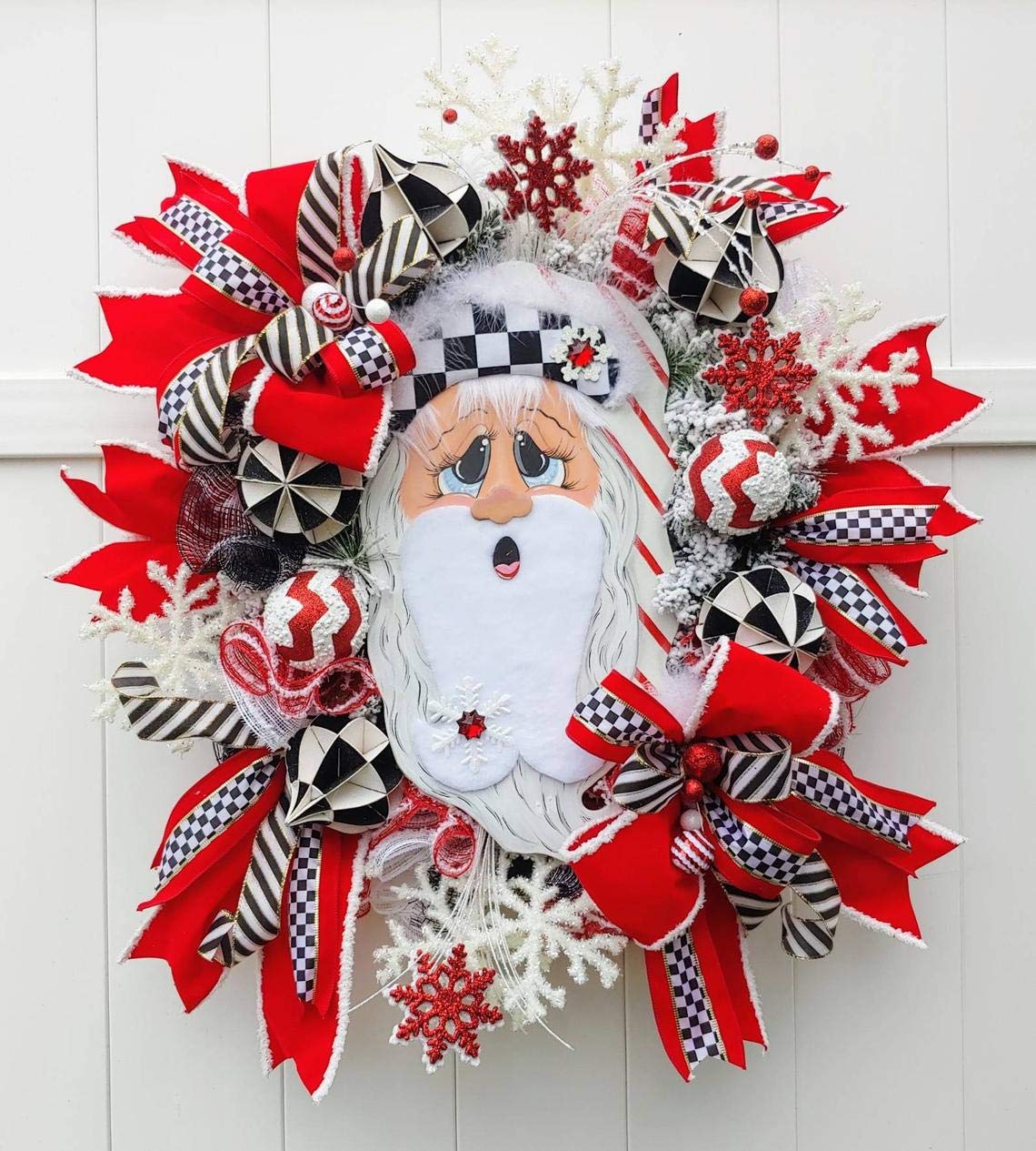 Festive Santa Wreath for Front Door - Christmas Holiday Decor with Santa Face - Perfect for Indoor/Outdoor Holiday Door Hanging & Seasonal Home Decoration
