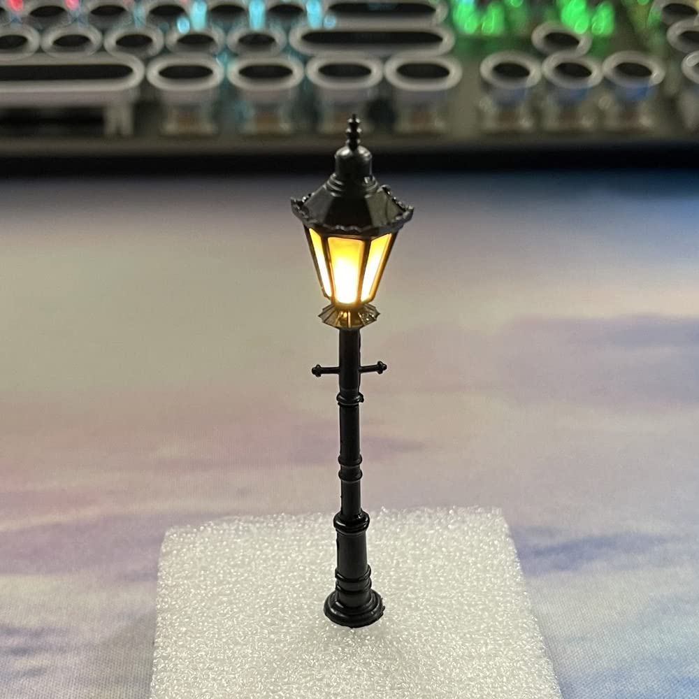 10PCS 1:50 Scale LED Courtyard & Street Lamps for Model Railways - Miniature Landscape Lighting for Train Sets, Dioramas, and Outdoor Scenes