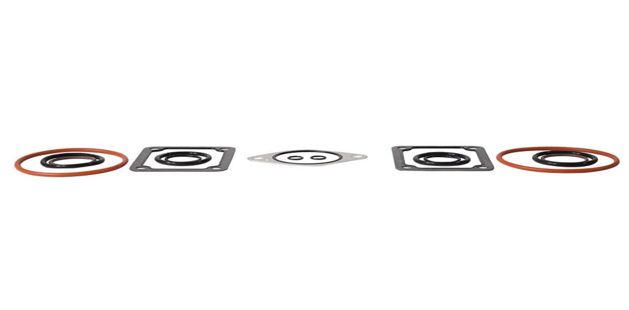 Caterpillar C15 Oil Cooler 1330125 with 1891814 Gasket Kit - Heavy Duty Engine Cooling System Replacement for CAT C15 Trucks & Equipment