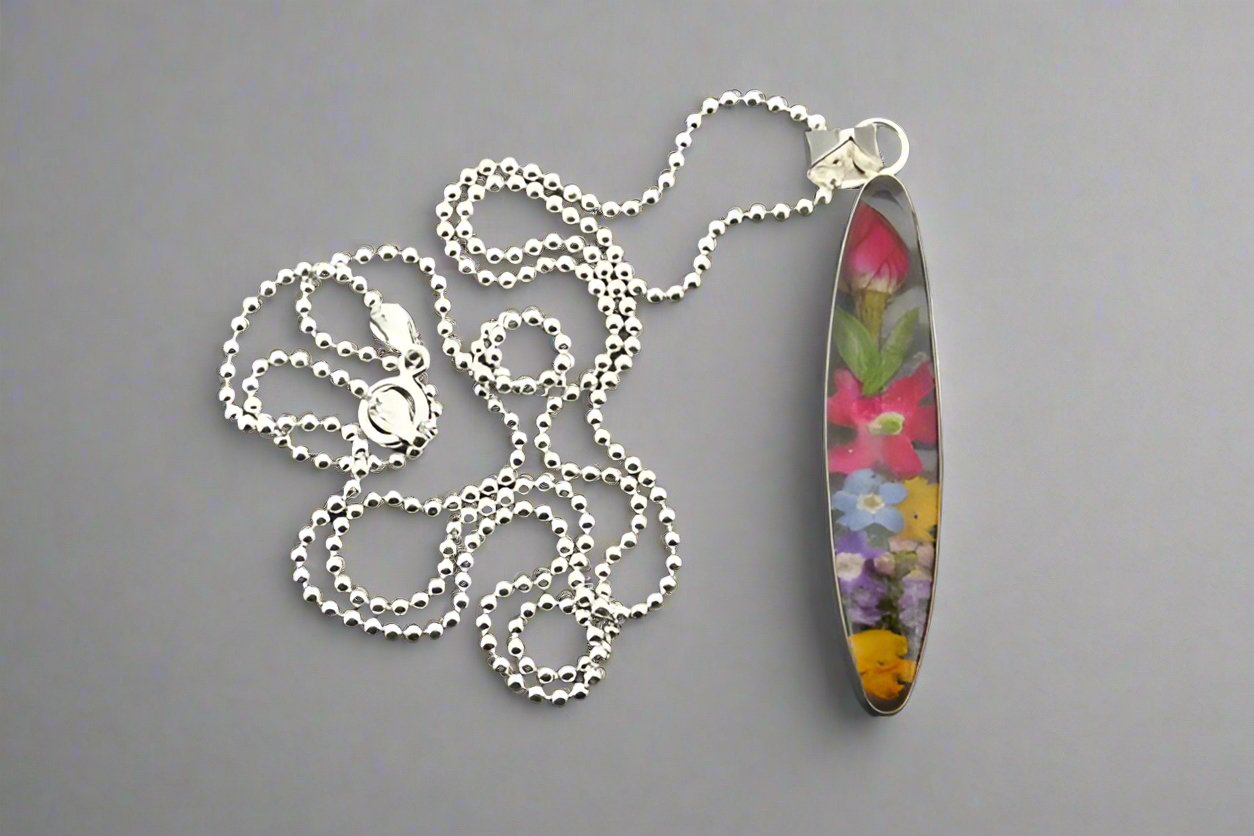 Handmade Flower Resin Pendant Necklace with 55cm Ball Chain - Perfect for Women's Jewelry, Gifts, and Everyday Wear