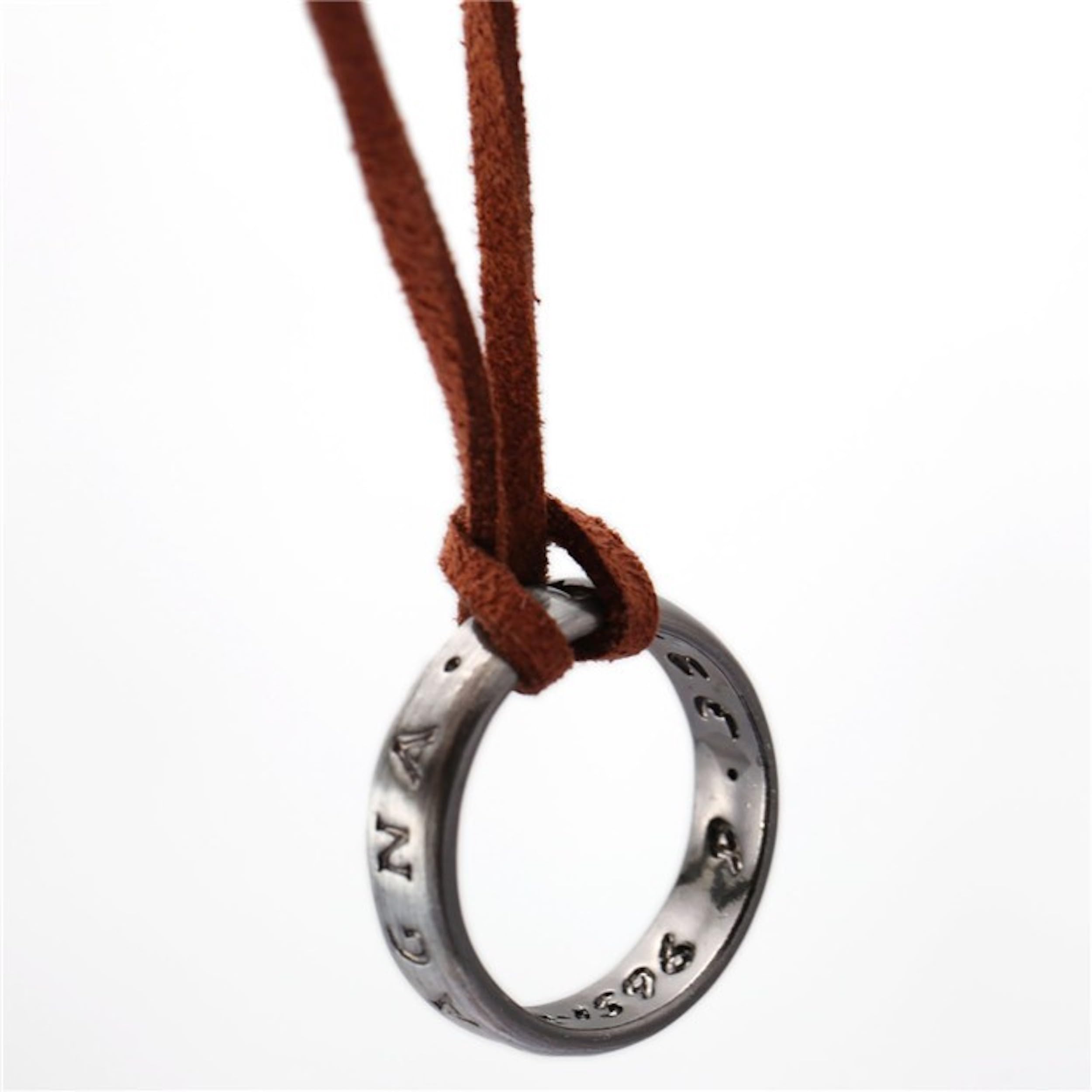 Uncharted 3 Nathan Drake's Ring with Necklace Strap - Collector's Edition Replica - Perfect for Cosplay, Gaming Fans & Adventure Lovers